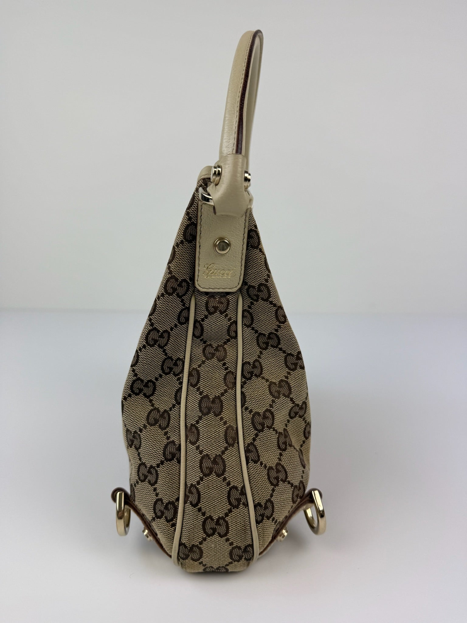 GUCCI GG MONOGRAM ABBEY SMALL SHOULDER BAG