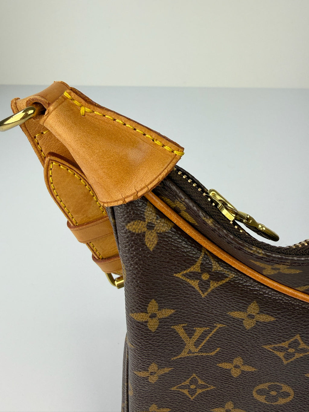 LOUIS VUITTON BOULOGNE PM MONOGRAM CANVAS
