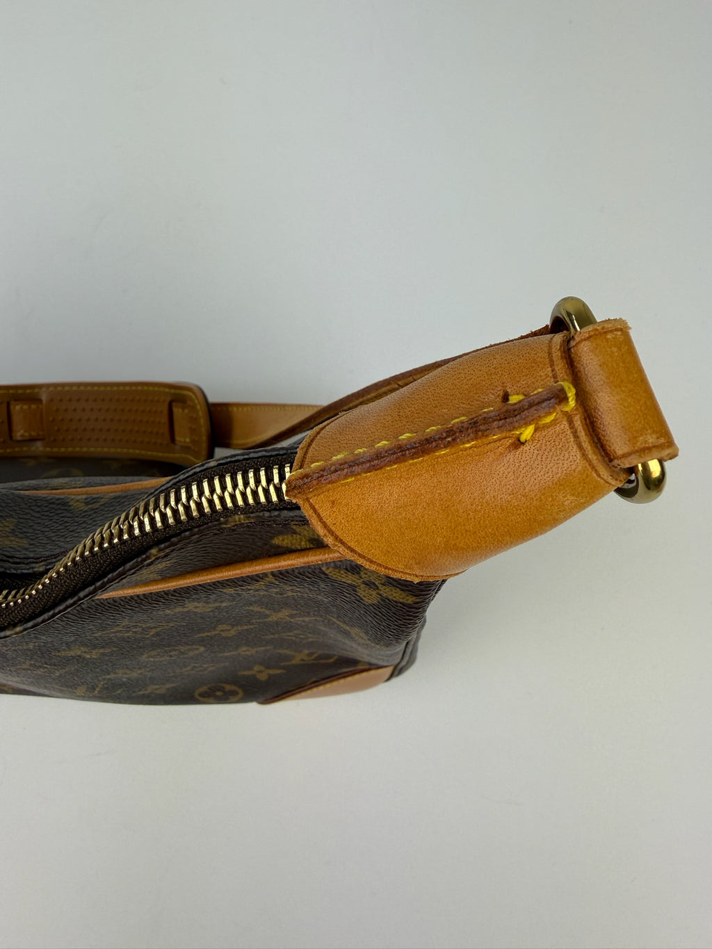 LOUIS VUITTON BOULOGNE PM MONOGRAM CANVAS