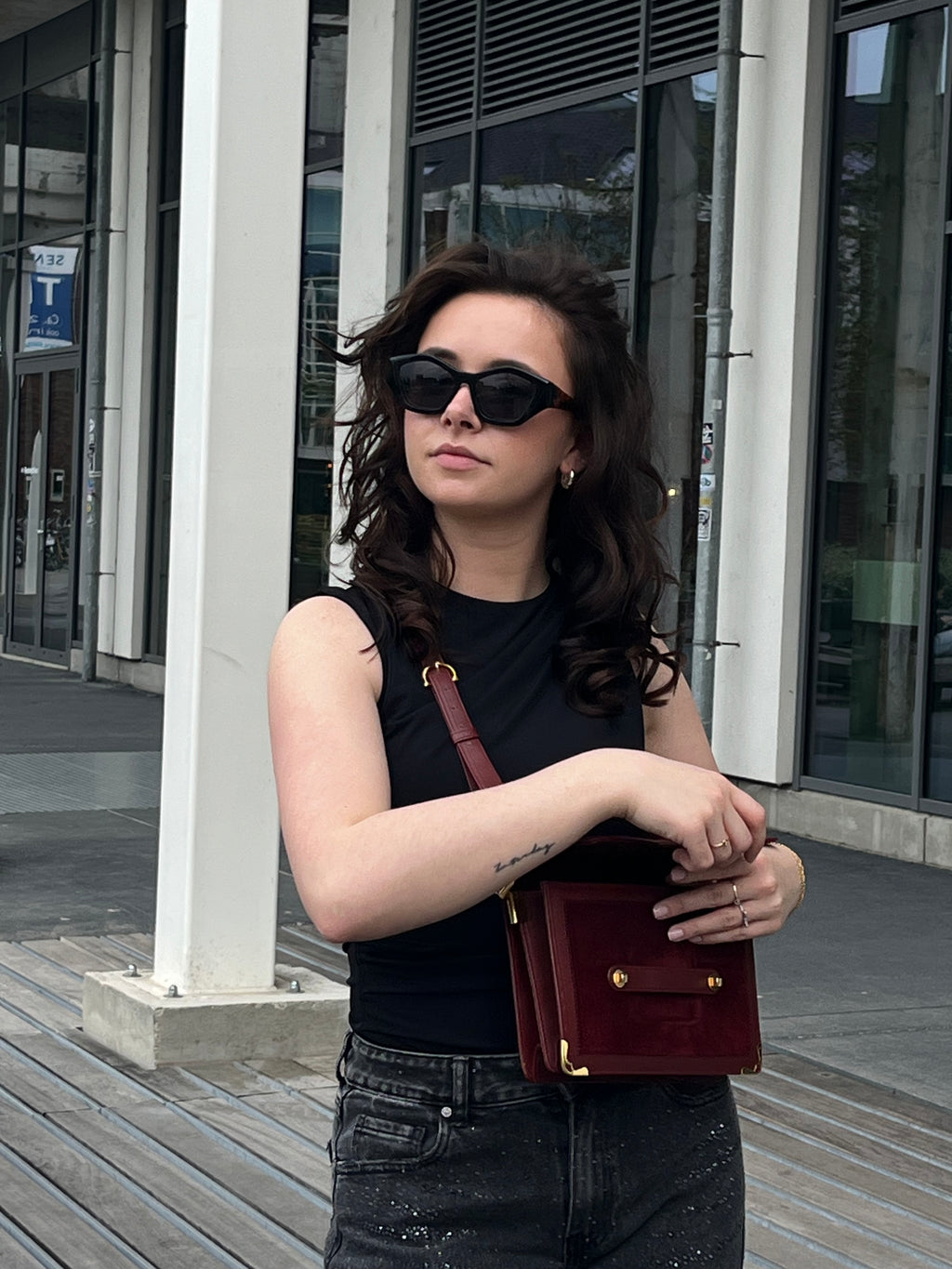 MUST DE CARTIER SCHOUDERTAS