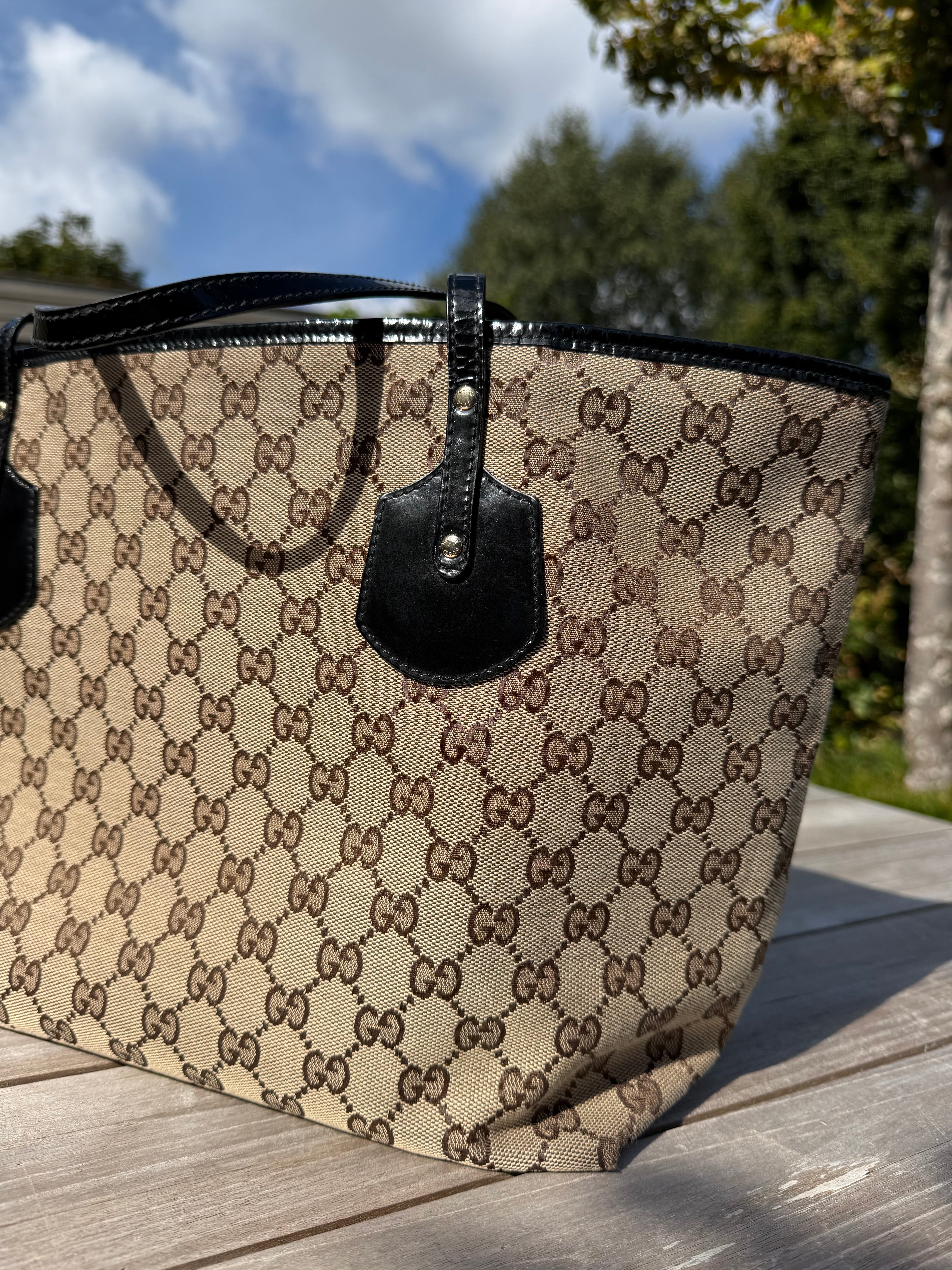 GUCCI SHOULDER/TOTE BAG PATENT LEATHER