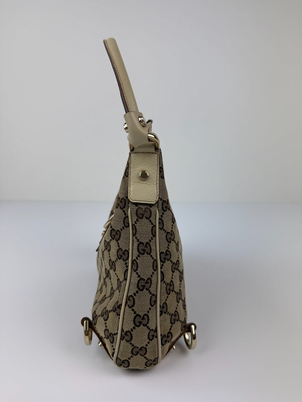 GUCCI GG MONOGRAM ABBEY SMALL SHOULDER BAG