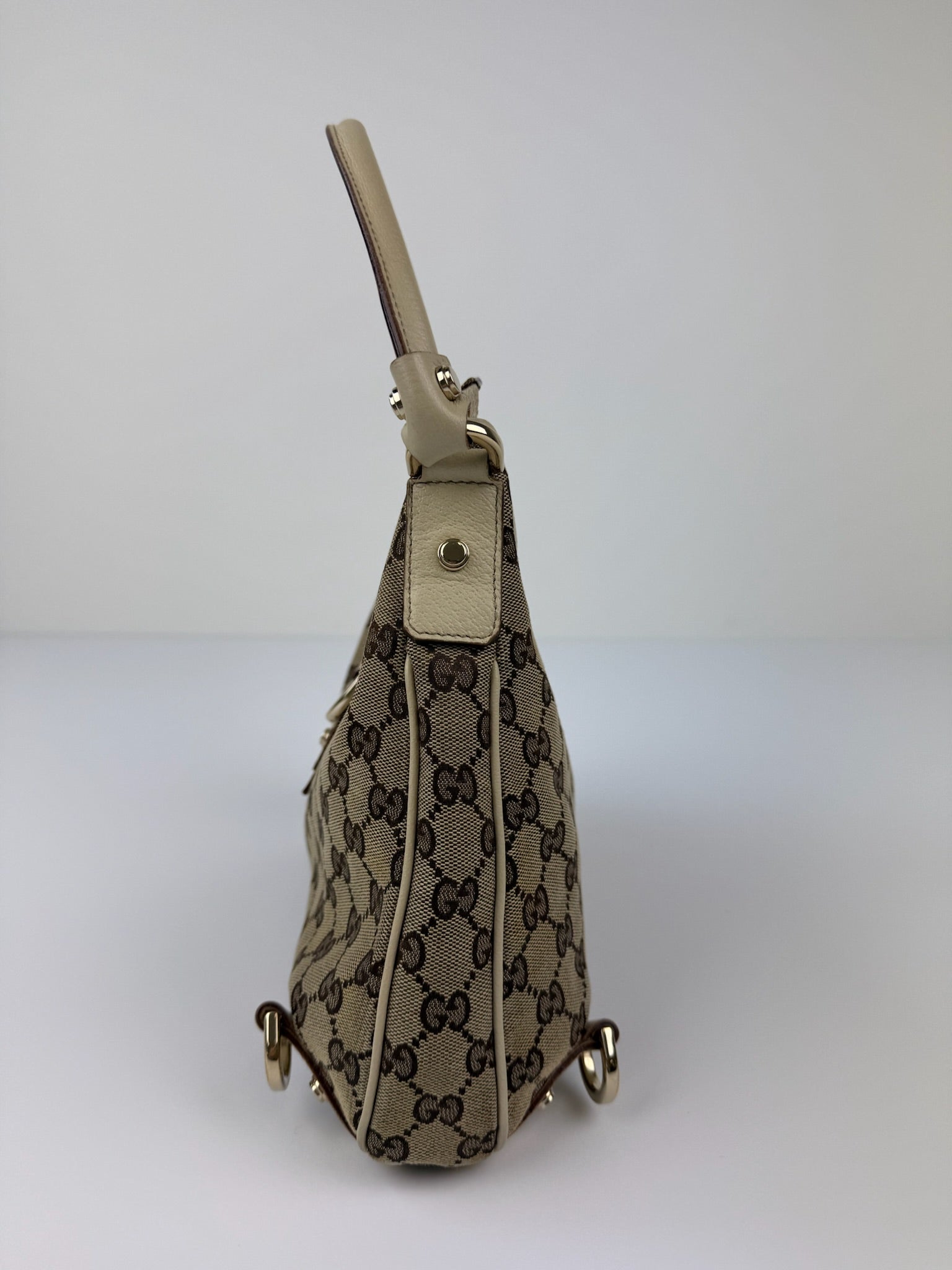 GUCCI GG MONOGRAM ABBEY SMALL SHOULDER BAG