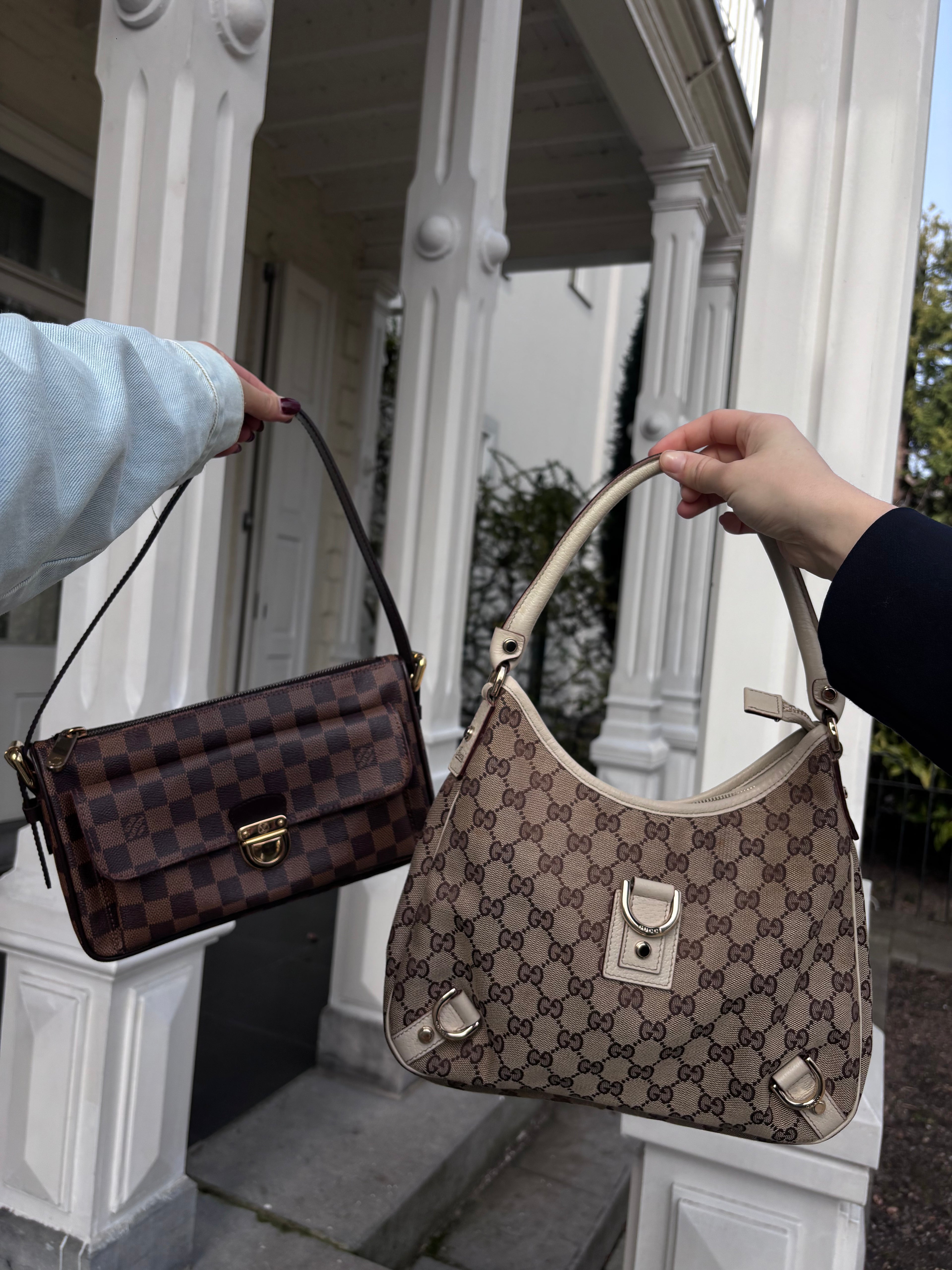 GUCCI GG MONOGRAM ABBEY SMALL SHOULDER BAG