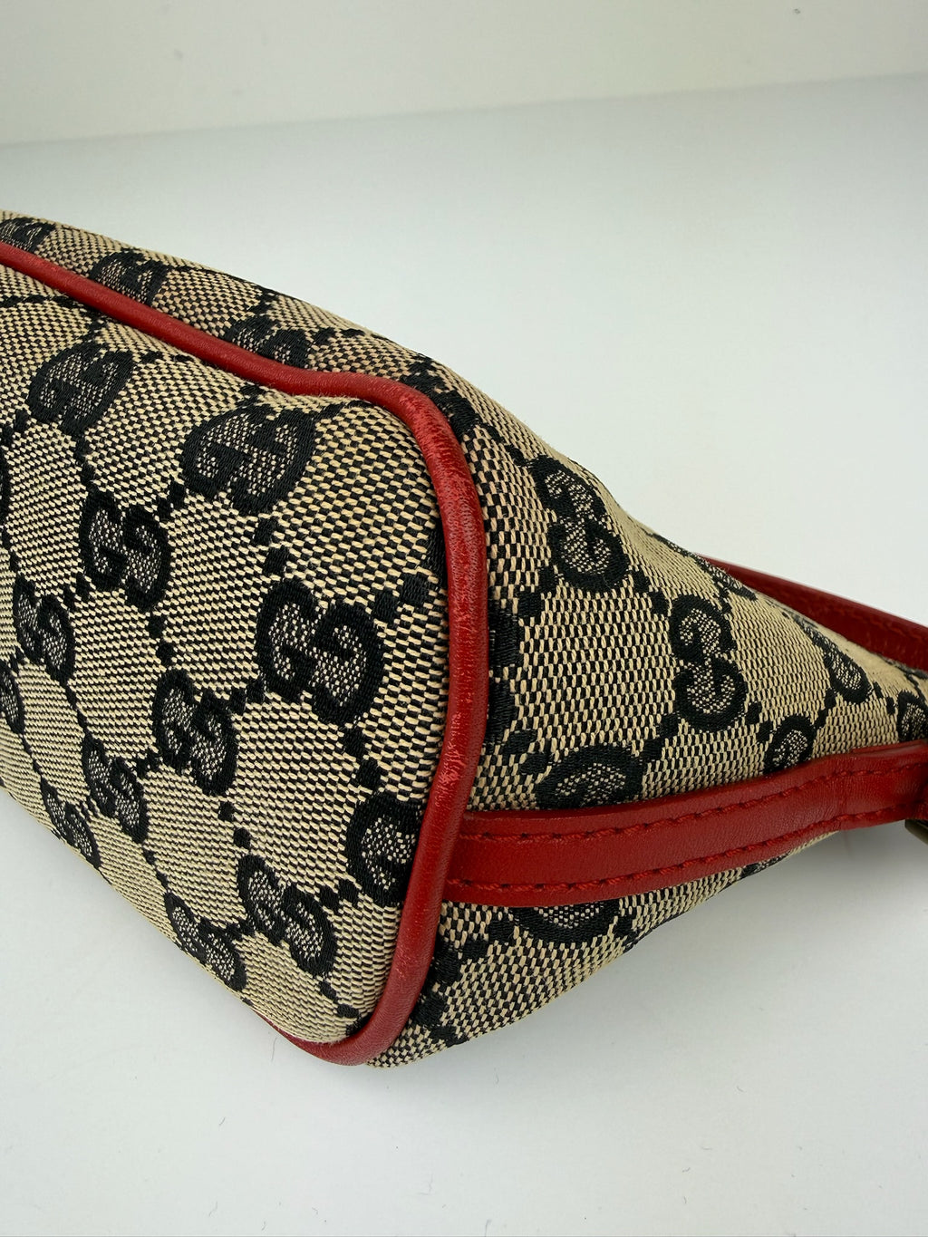 GUCCI BOAT POCHETTE