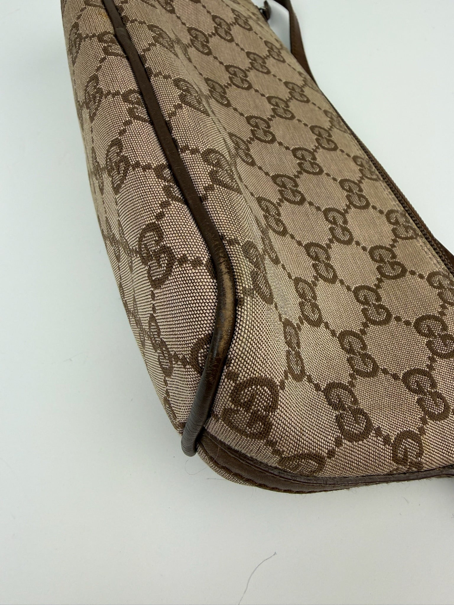GUCCI BOAT POCHETTE