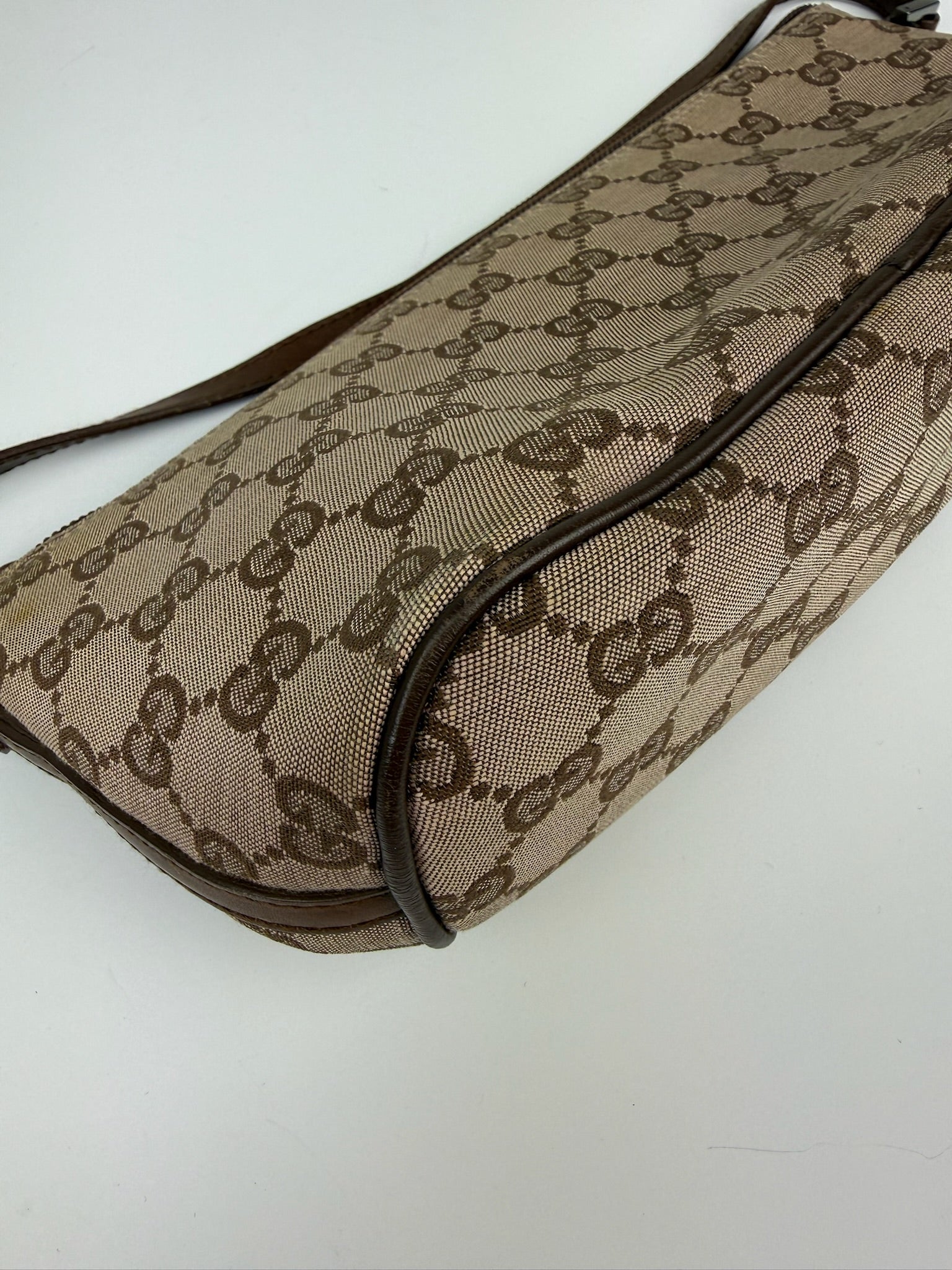 GUCCI BOAT POCHETTE