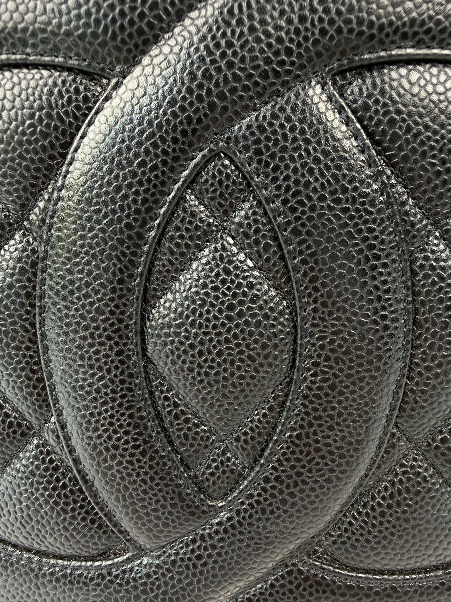 CHANEL MÉDAILLON TOTE