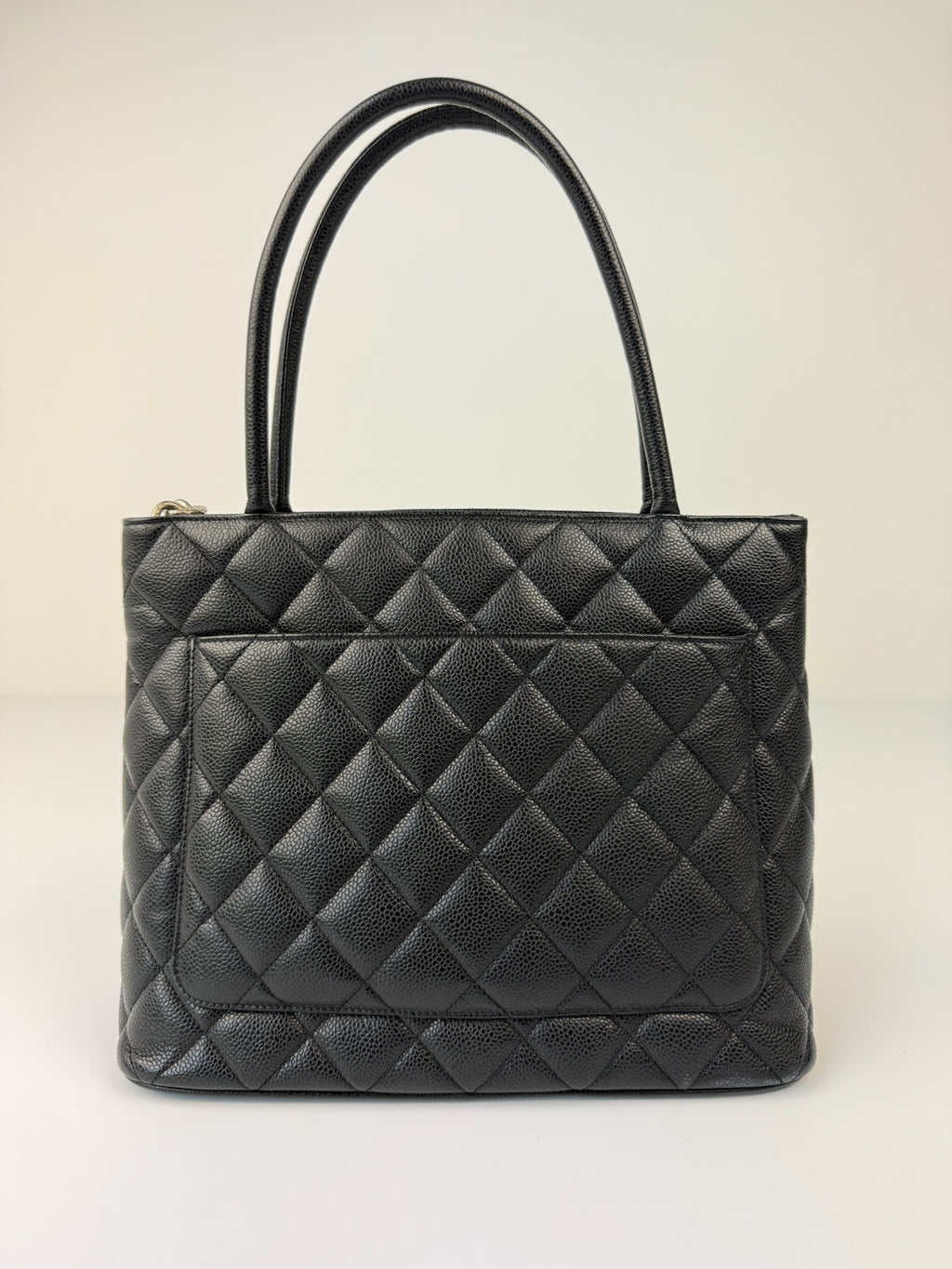 CHANEL MÉDAILLON TOTE