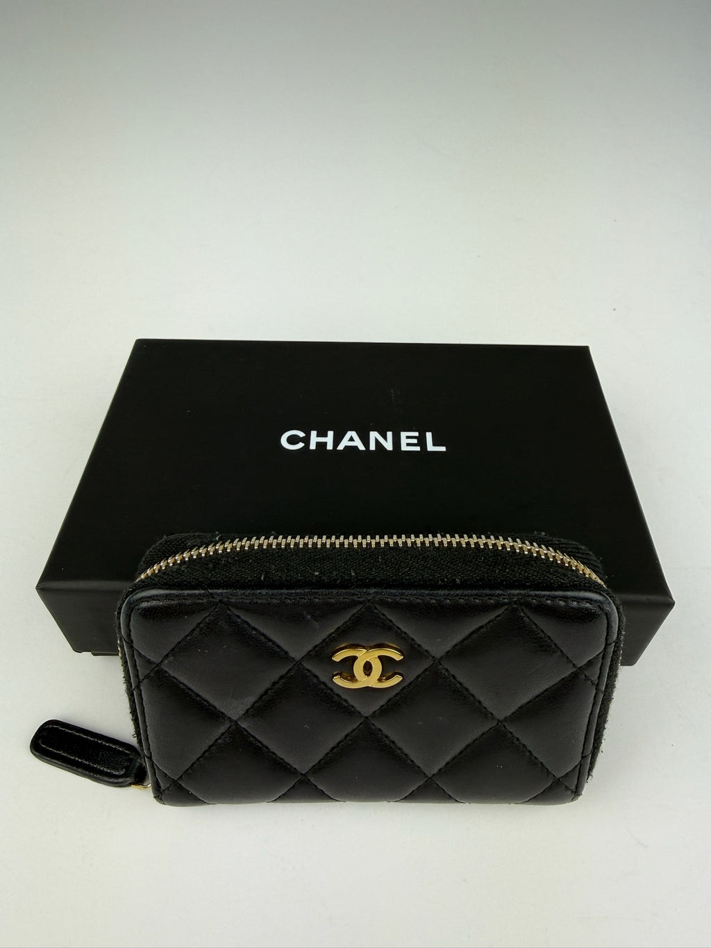 CHANEL ZIPPED COIN CARD HOLDER WALLET