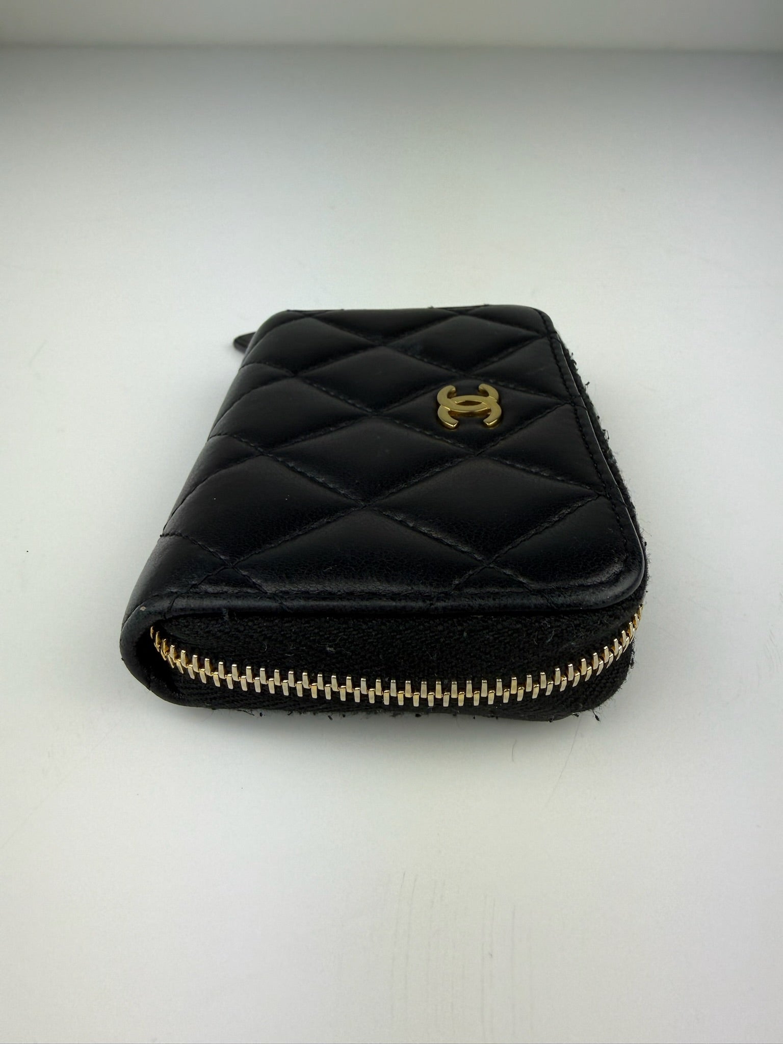 CHANEL ZIPPED COIN CARD HOLDER WALLET