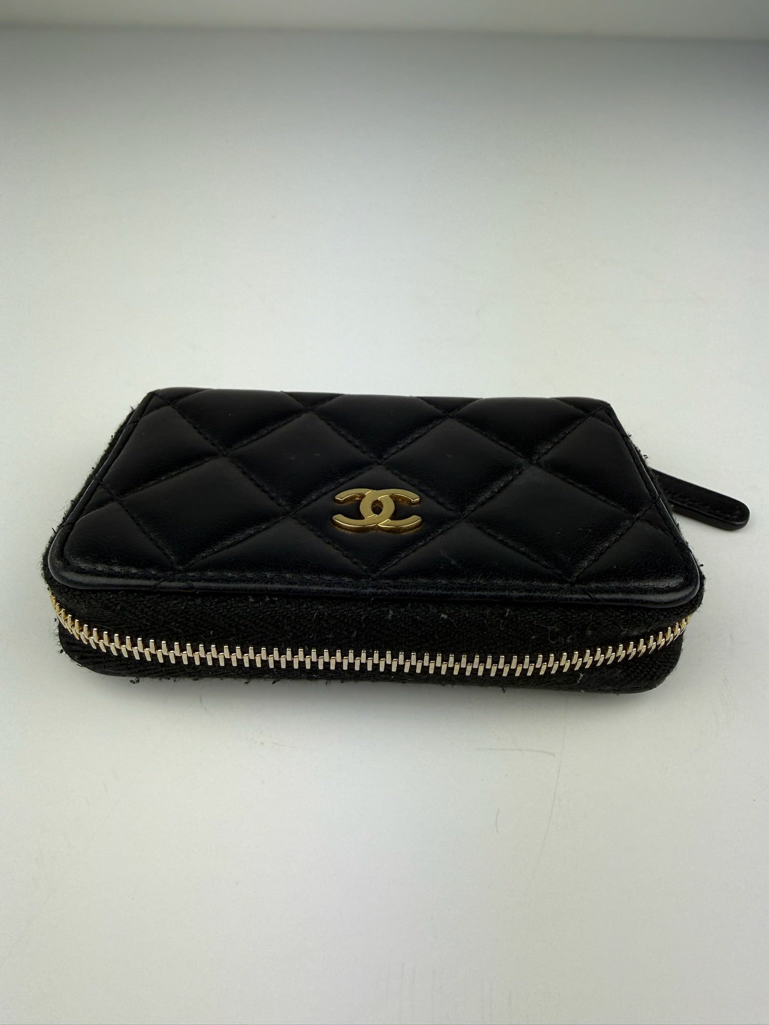 CHANEL ZIPPED COIN CARD HOLDER WALLET