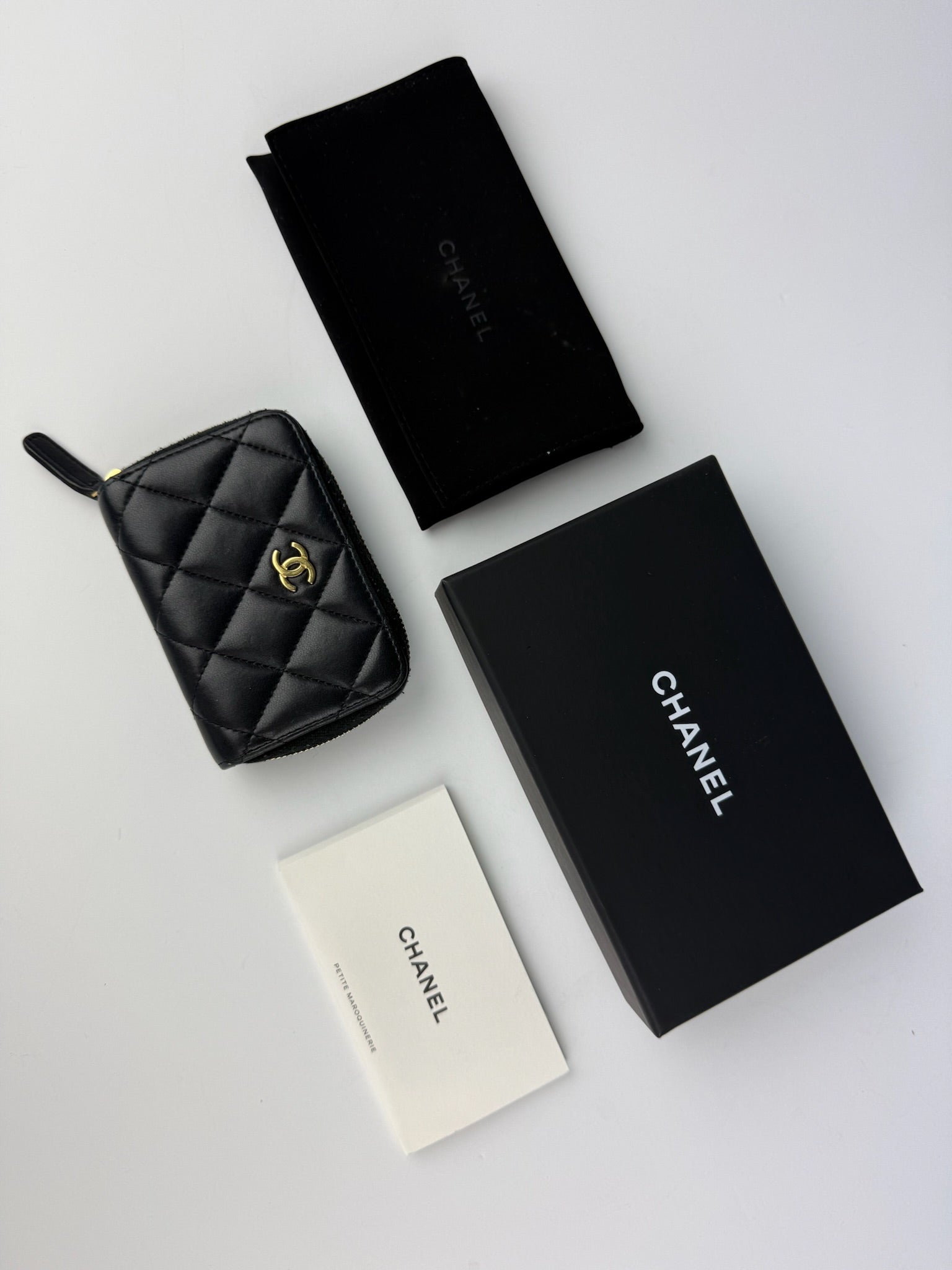 CHANEL ZIPPED COIN CARD HOLDER WALLET