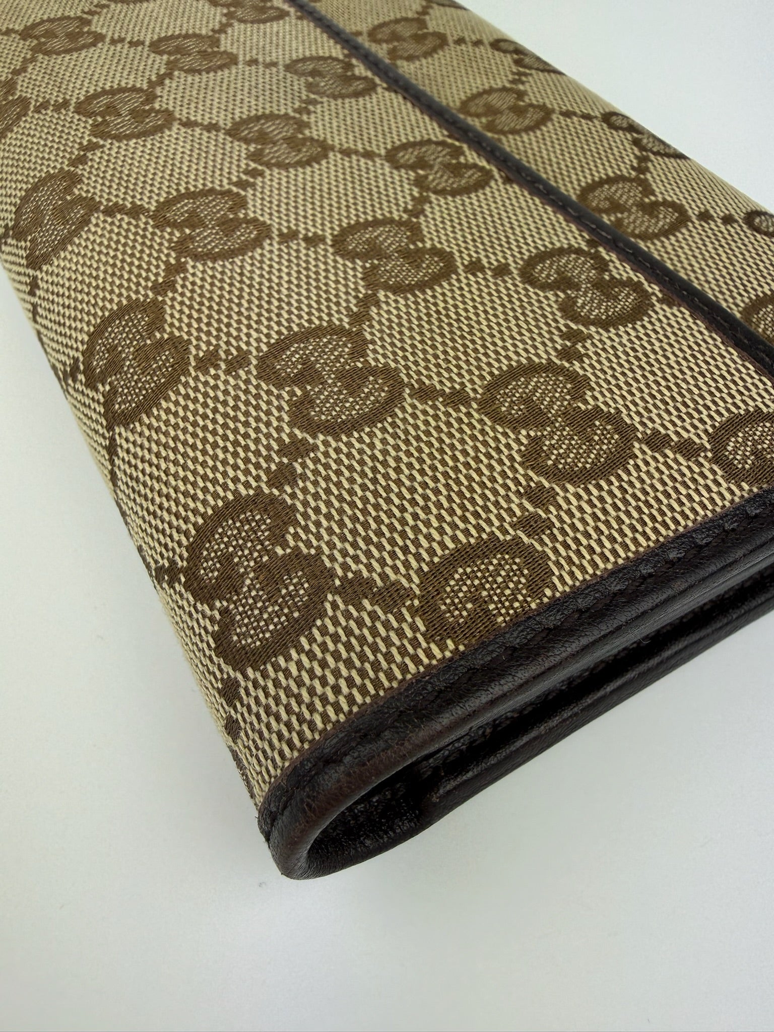 GUCCI BI-FOLD PORTEMONNEE