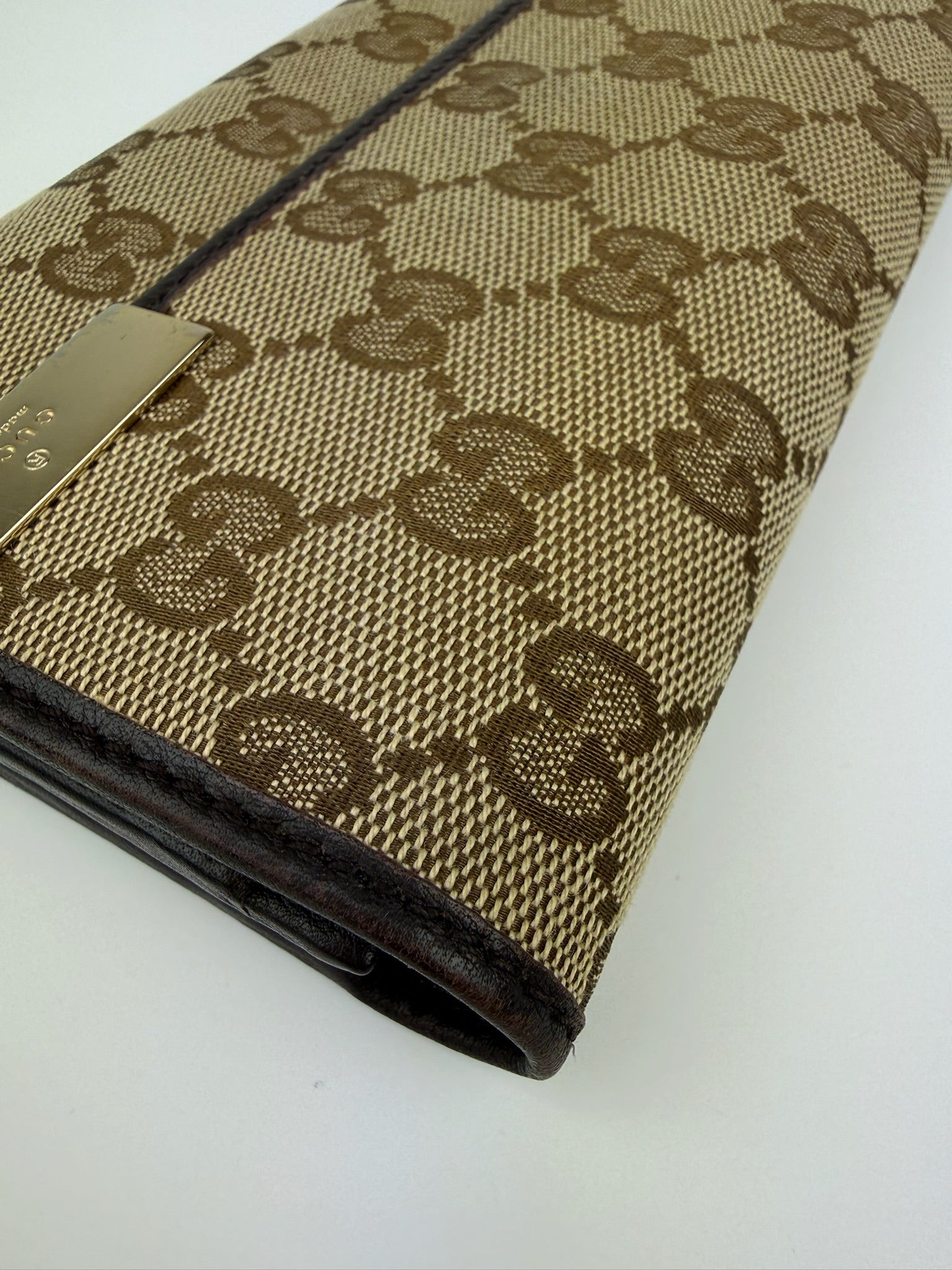 GUCCI BI-FOLD PORTEMONNEE