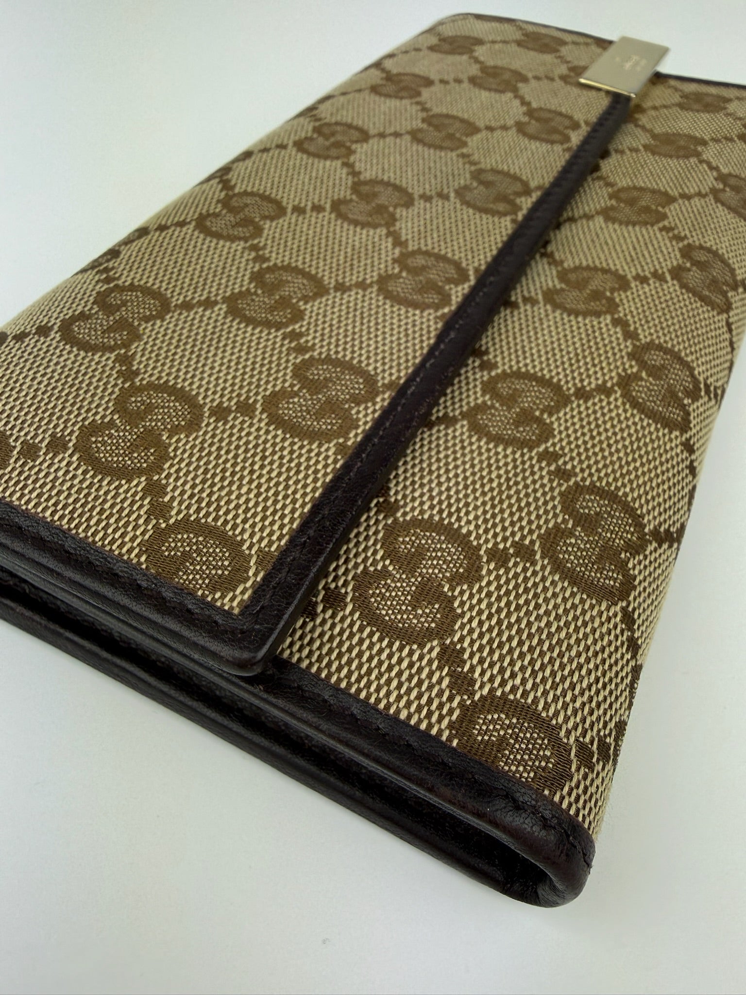 GUCCI BI-FOLD PORTEMONNEE