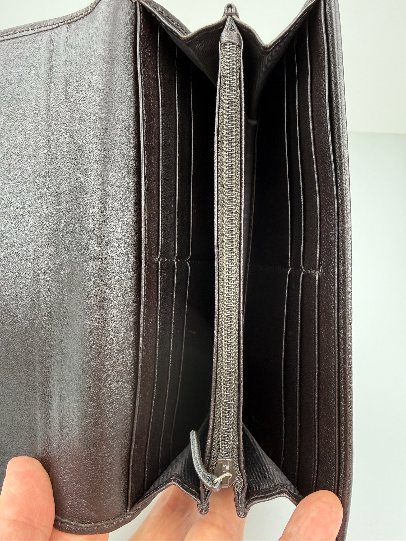 GUCCI BI-FOLD PORTEMONNEE