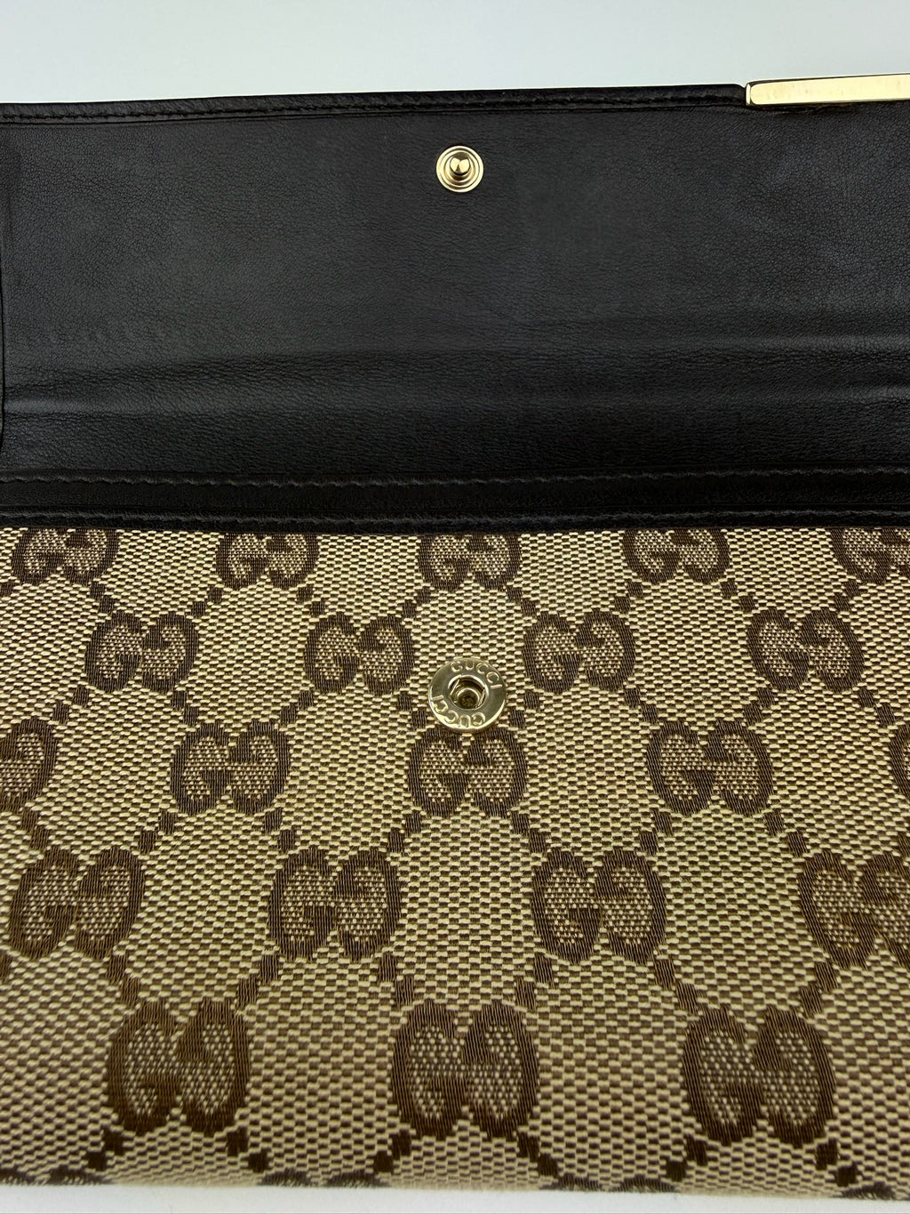 GUCCI BI-FOLD PORTEMONNEE