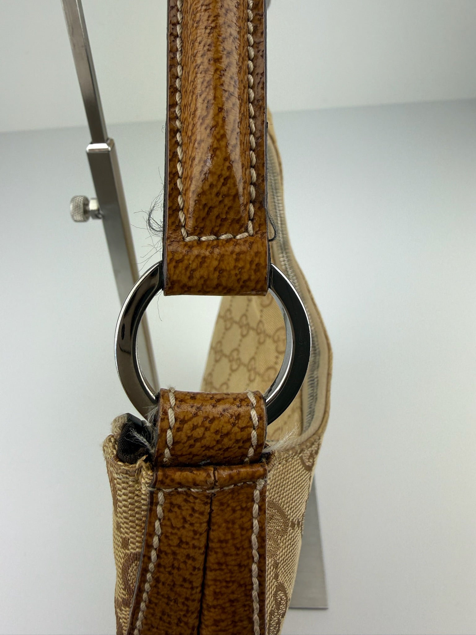 GUCCI GG CANVAS HOBO
