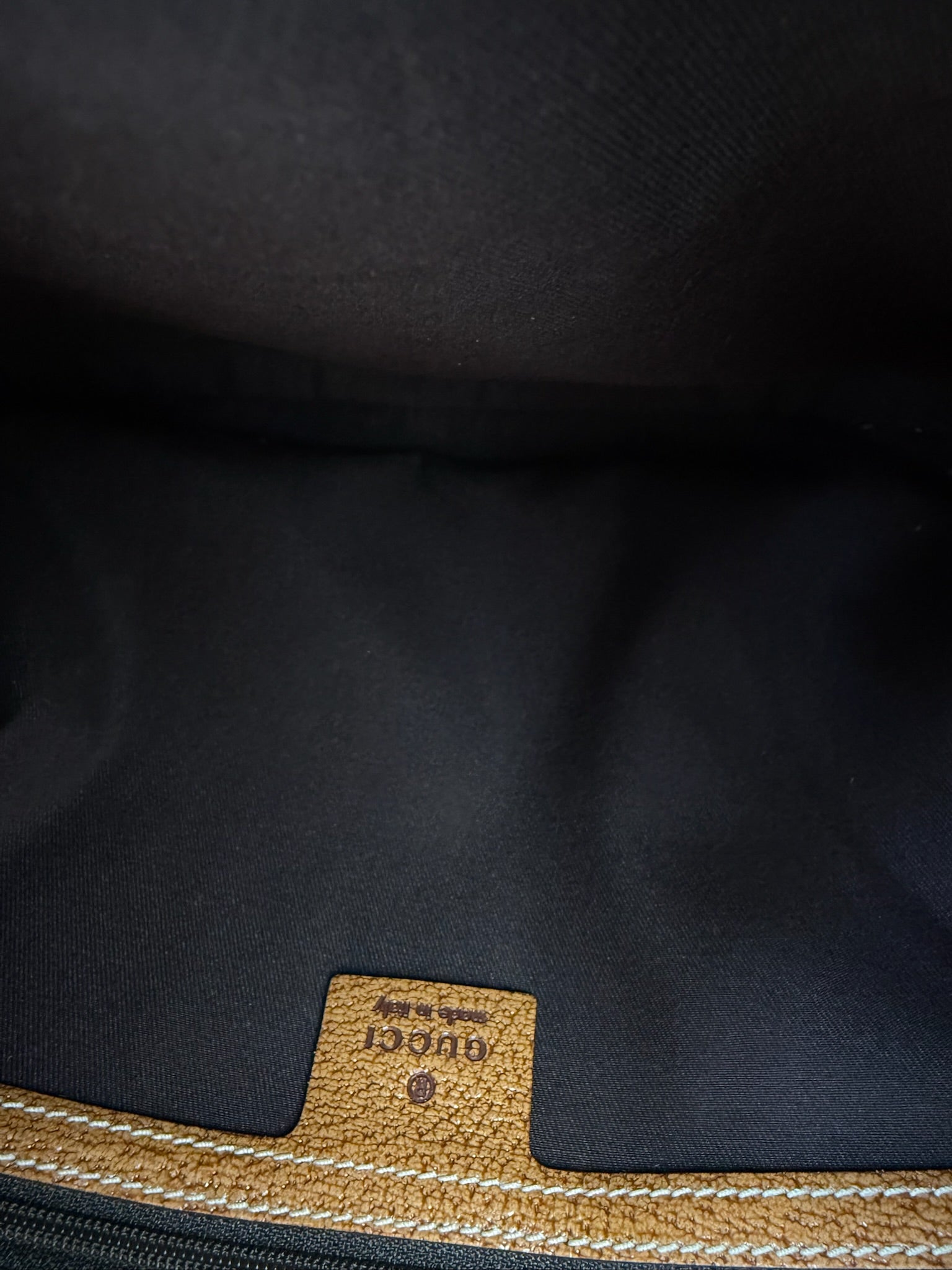 GUCCI GG CANVAS HOBO