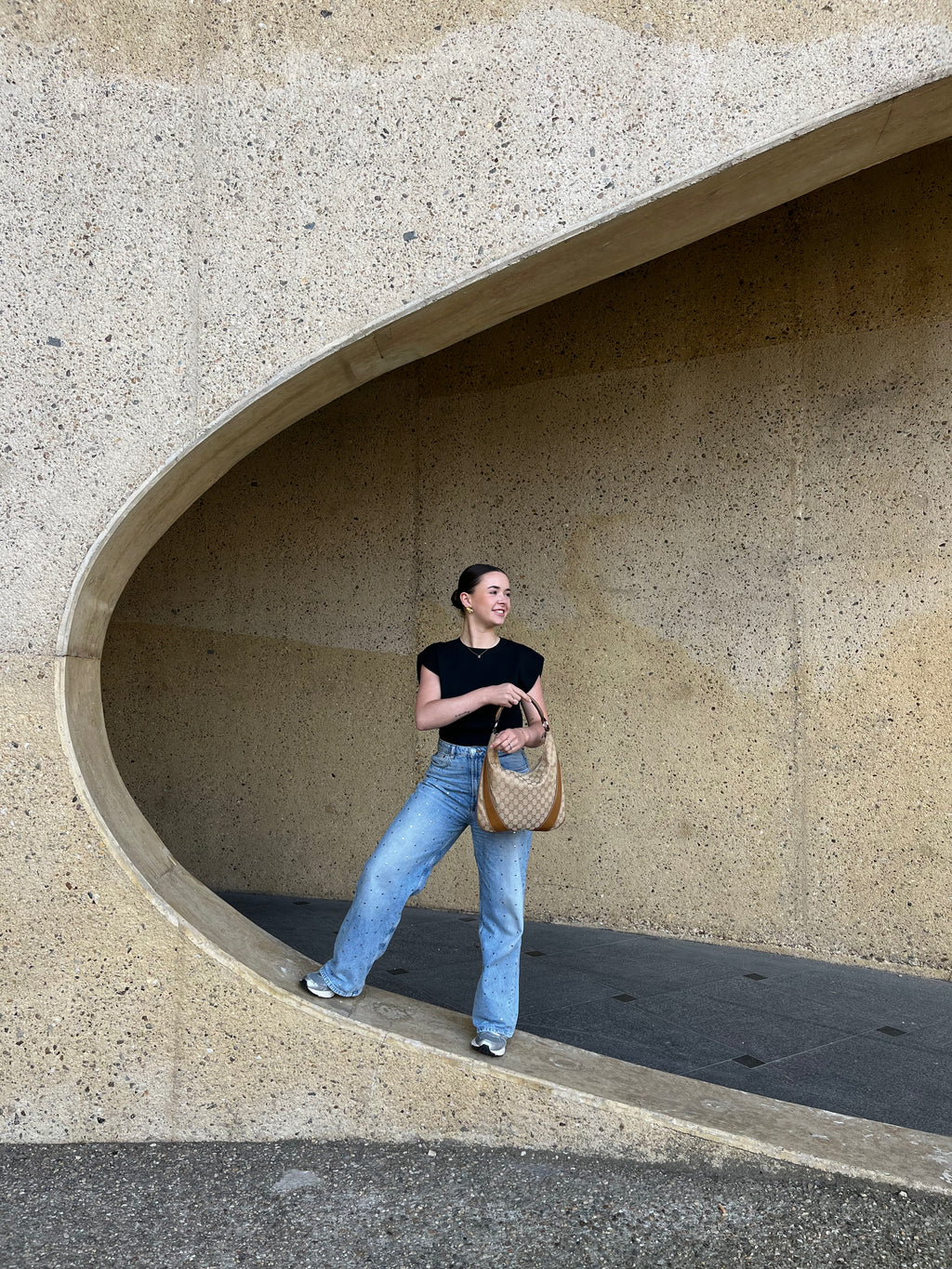 GUCCI GG CANVAS HOBO