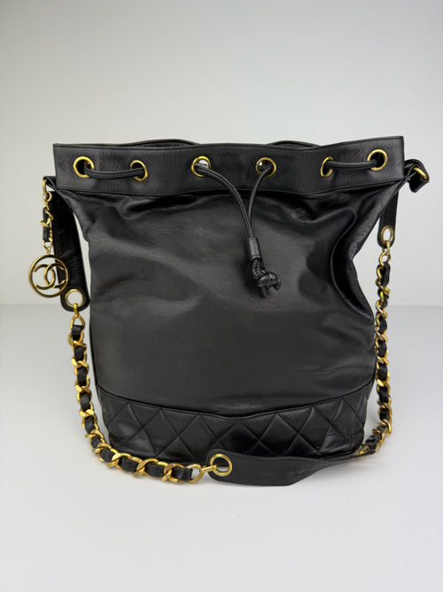 CHANEL BUCKETBAG