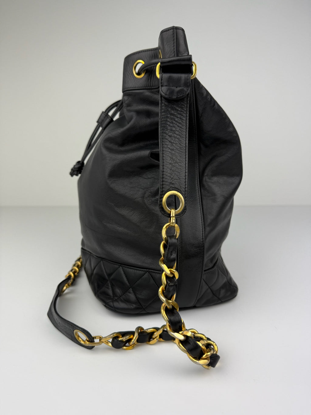 CHANEL BUCKETBAG