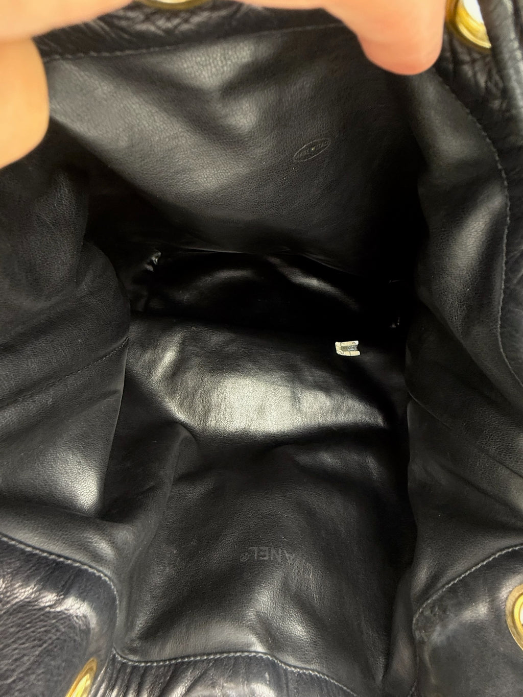 CHANEL BUCKETBAG