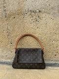 LOUIS VUITTON LOOPING MINI