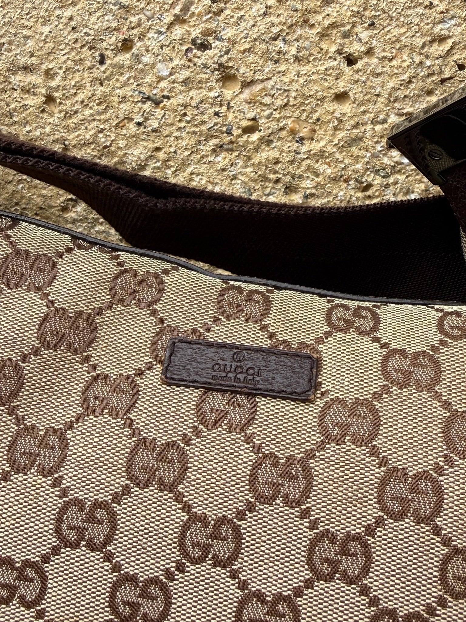 GUCCI GG CROSSBODY/HOBO