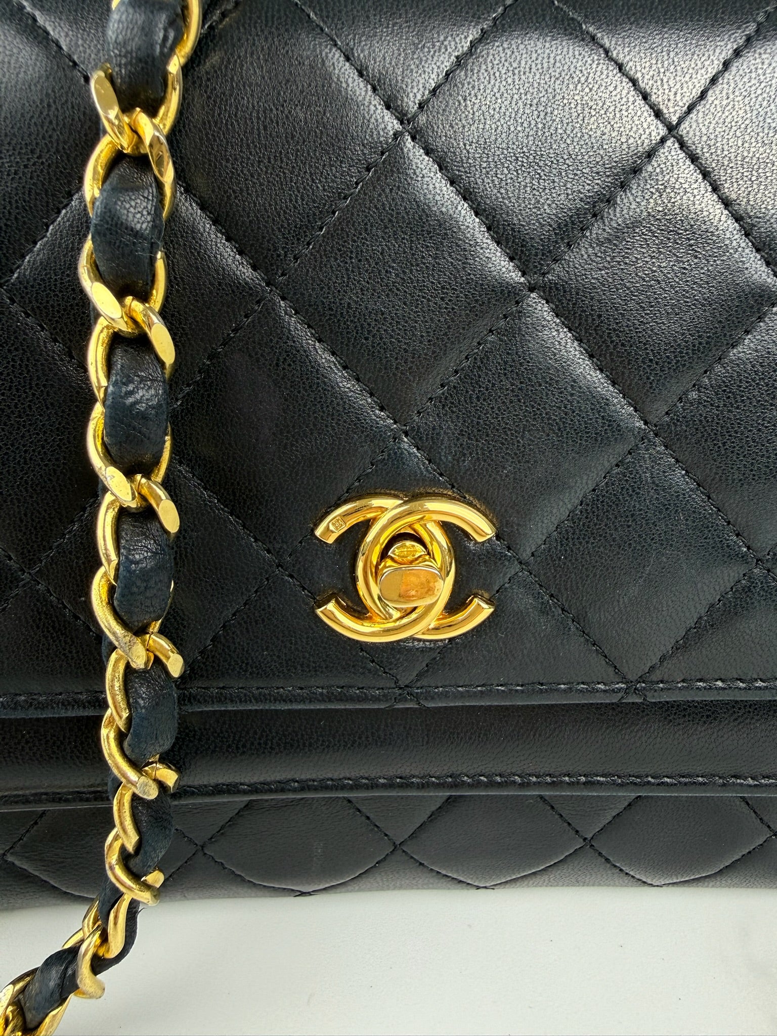 CHANEL MATELASSE DOUBLEFLAP CHAIN SHOULDER BAG 23