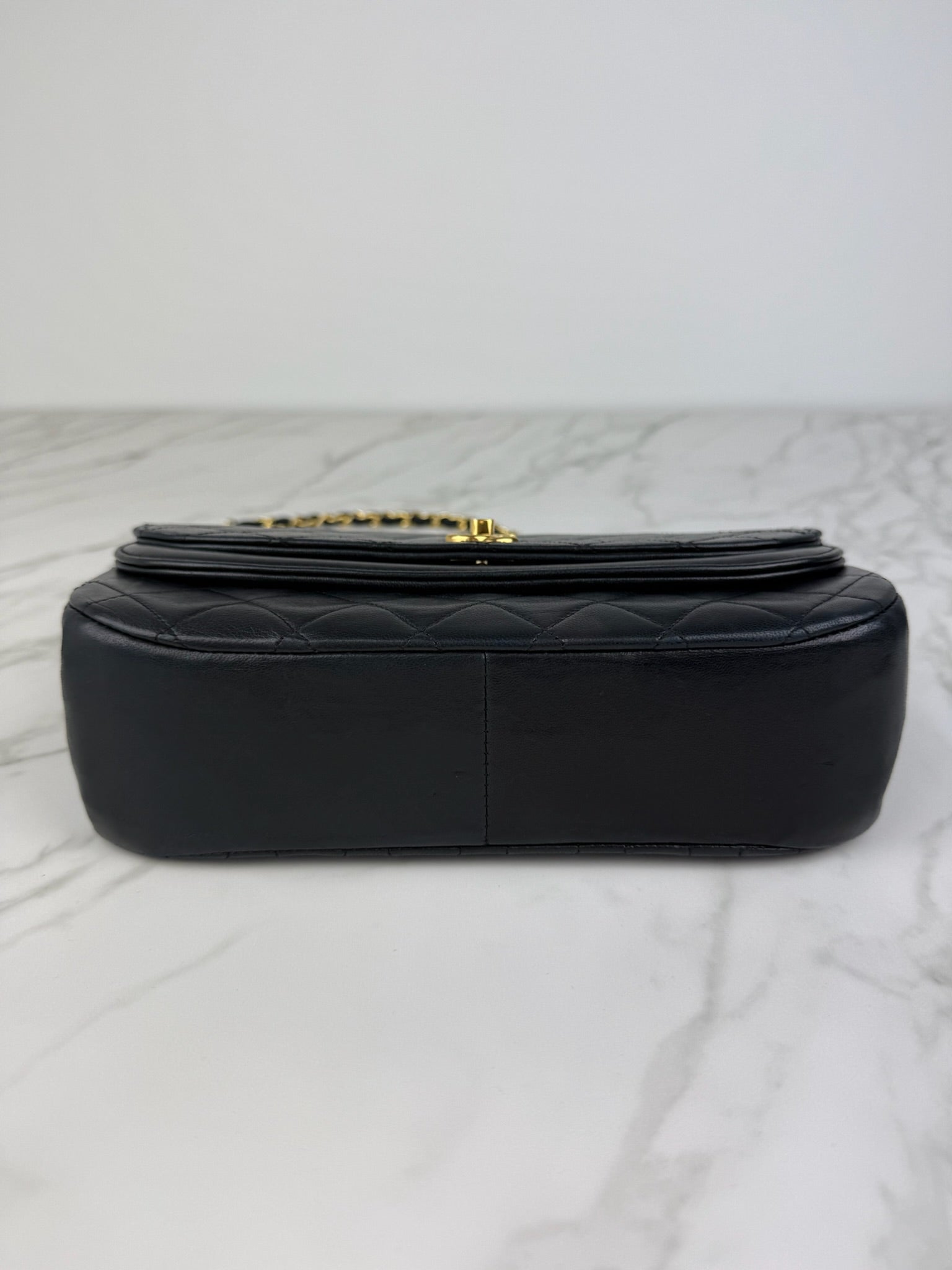 CHANEL MATELASSE DOUBLEFLAP CHAIN SHOULDER BAG 23
