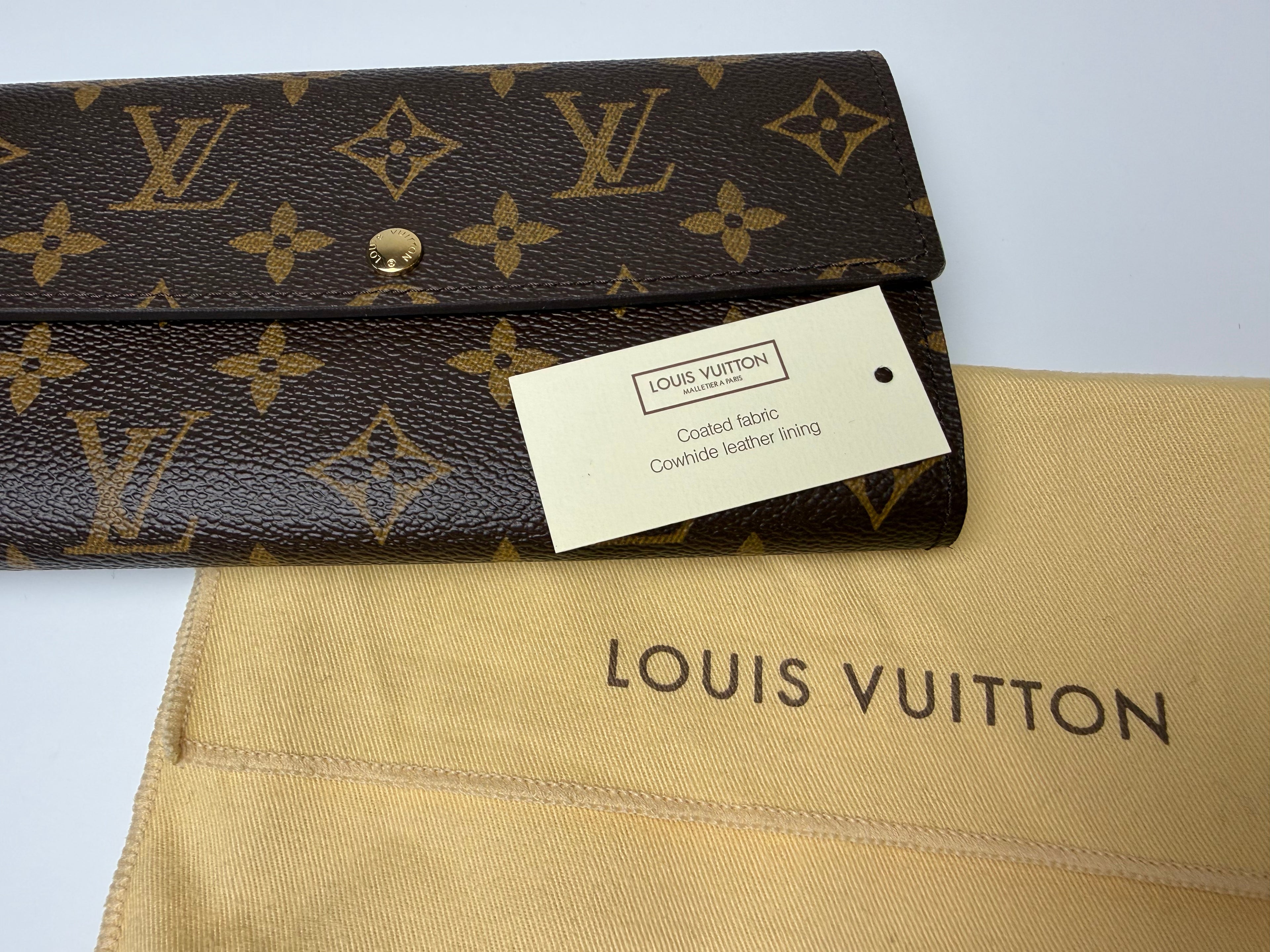 LOUIS VUITTON SARA WALLET MONOGRAM
