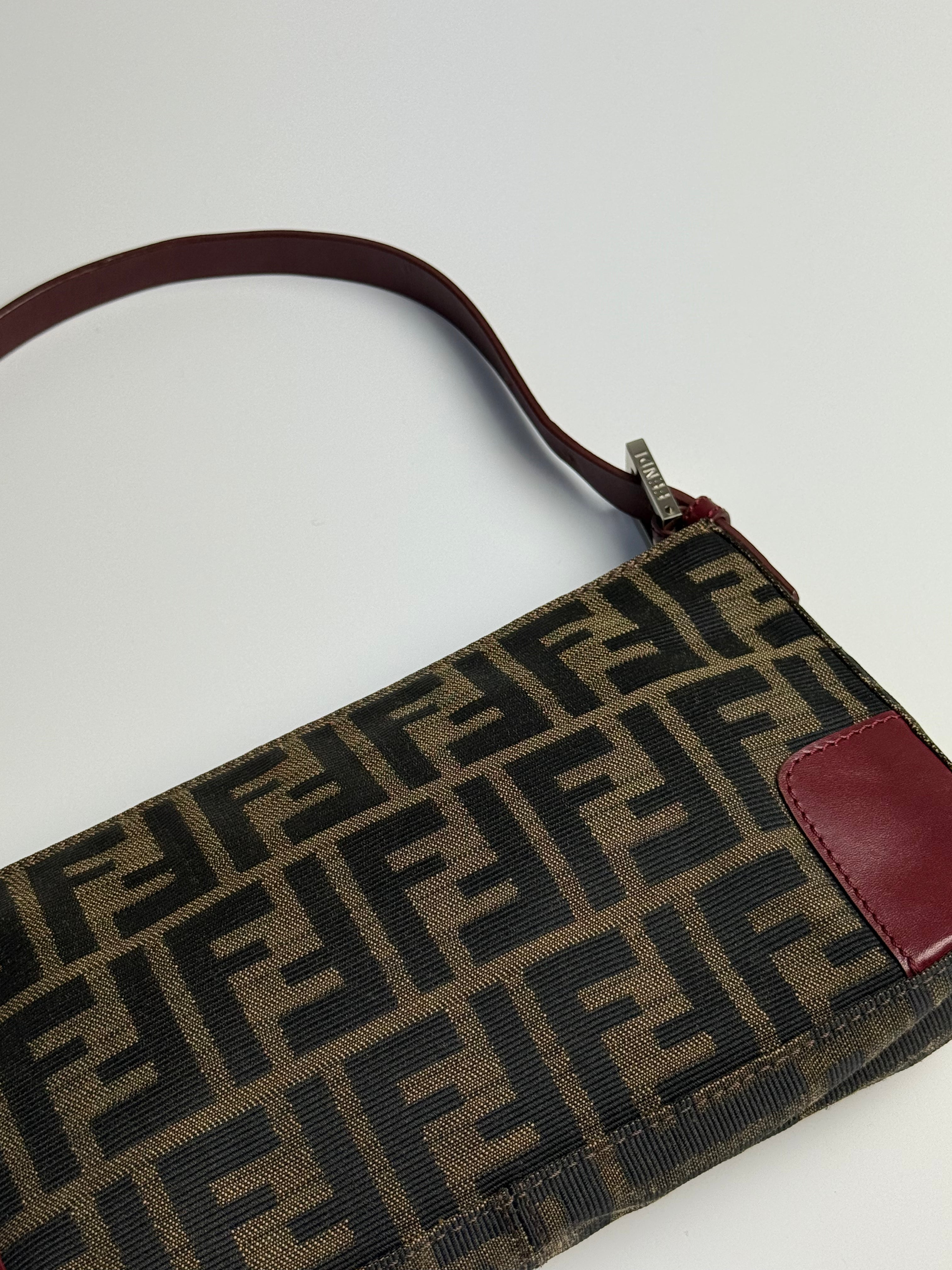 FENDI SHOULDERBAG