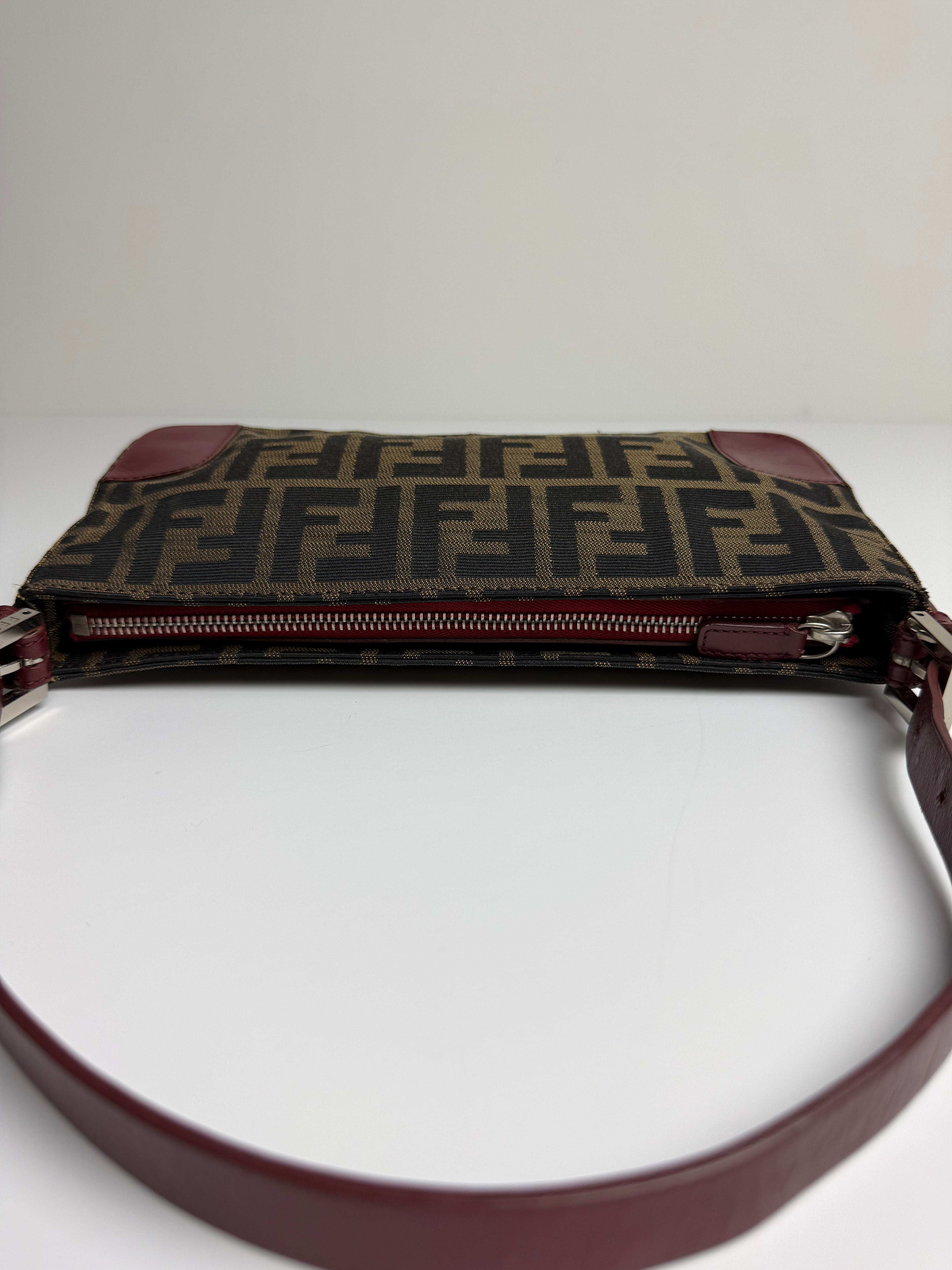 FENDI SHOULDERBAG