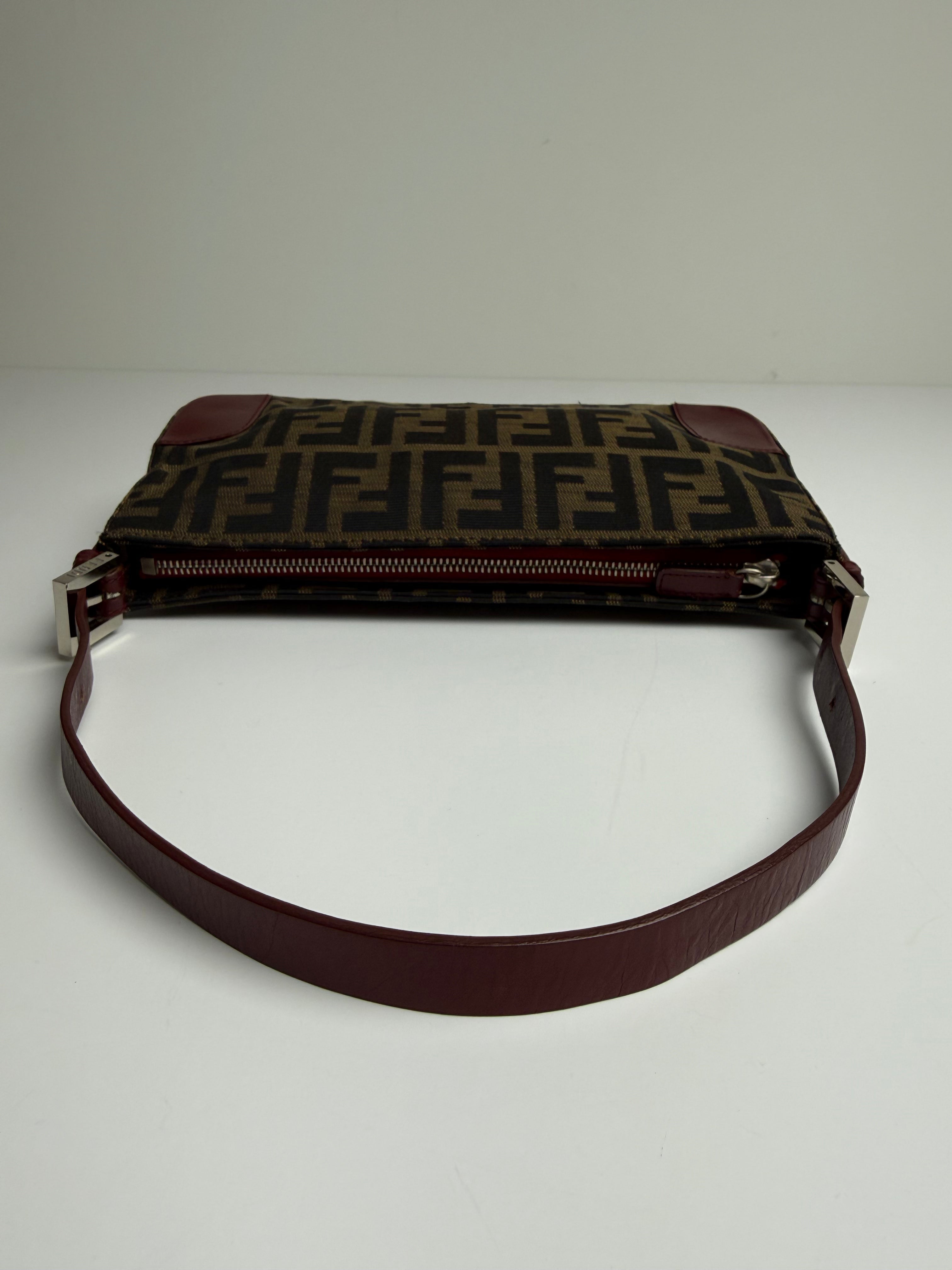 FENDI SHOULDERBAG