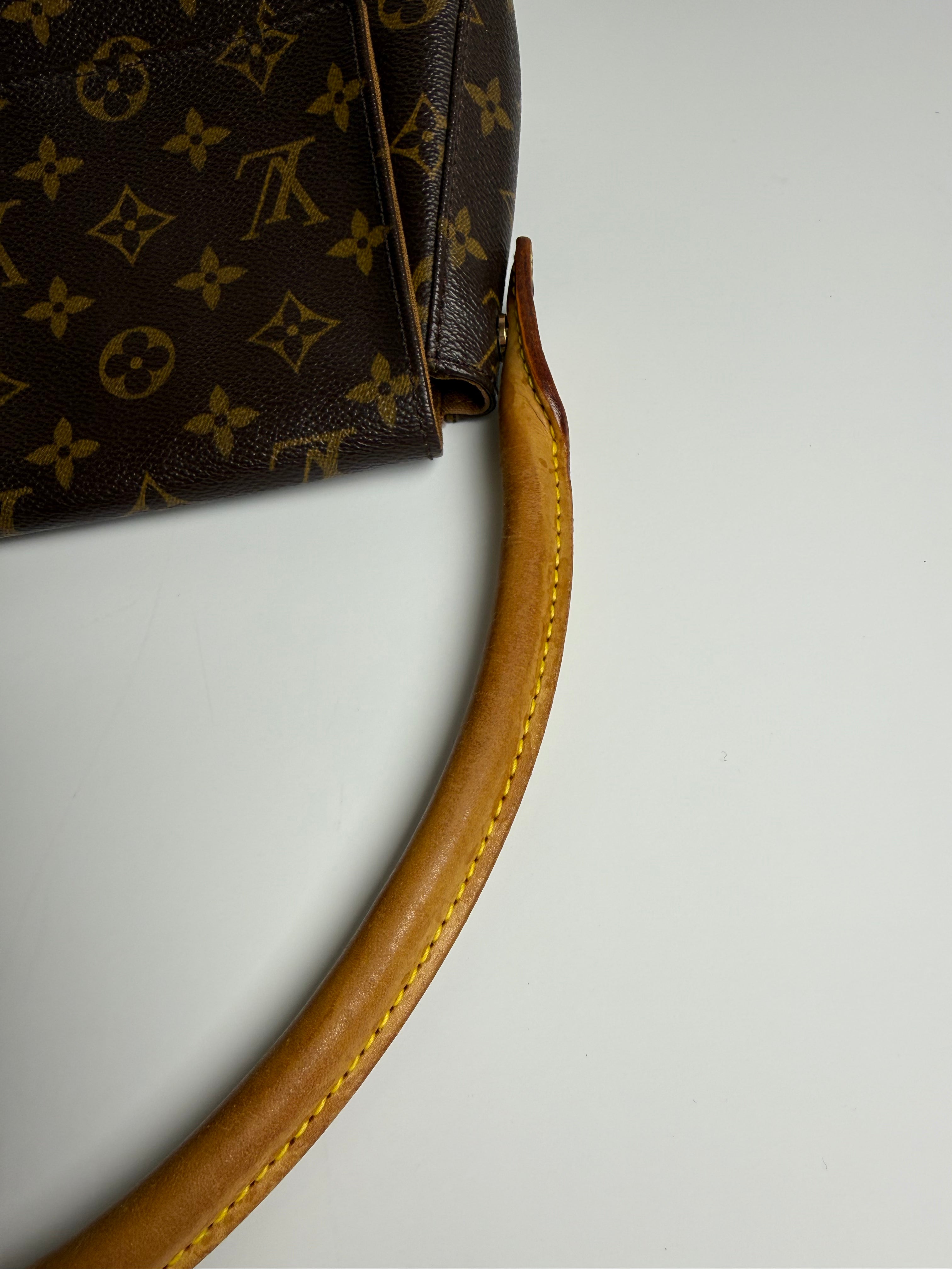 LOUIS VUITTON LOOPING MINI