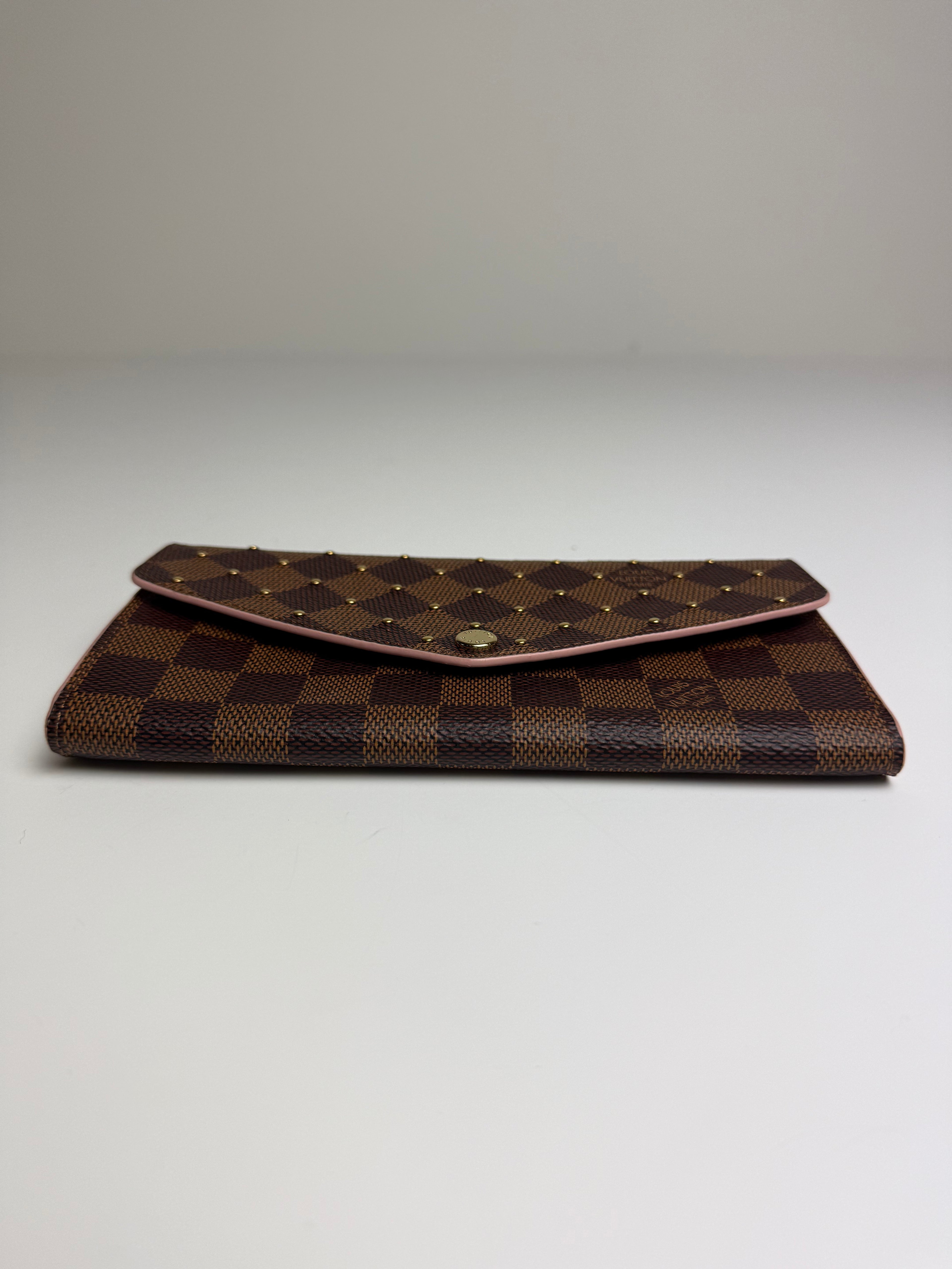 LOUIS VUITTON SARA WALLET DAMIER EBENE STUDS