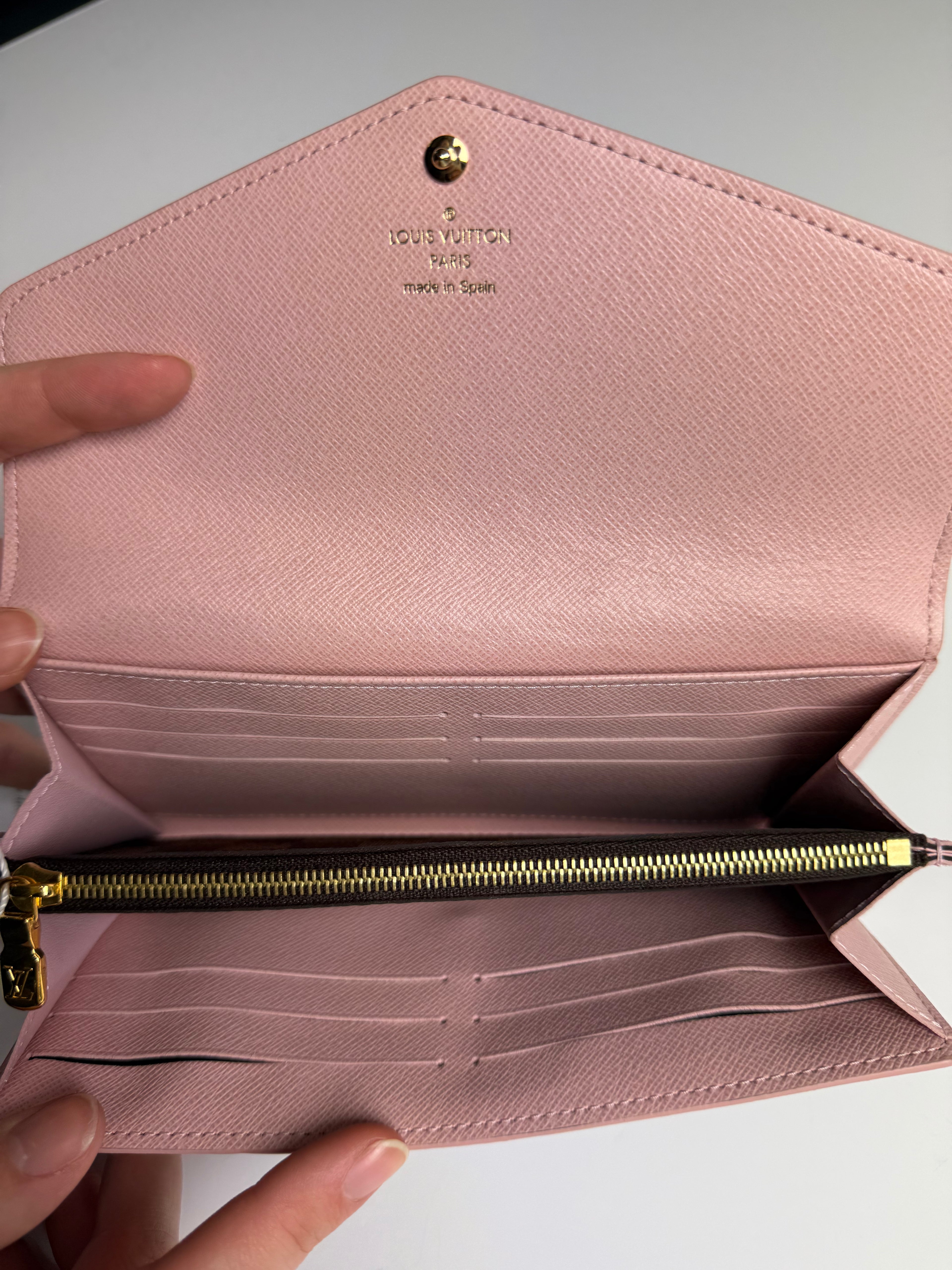 LOUIS VUITTON SARA WALLET DAMIER EBENE STUDS