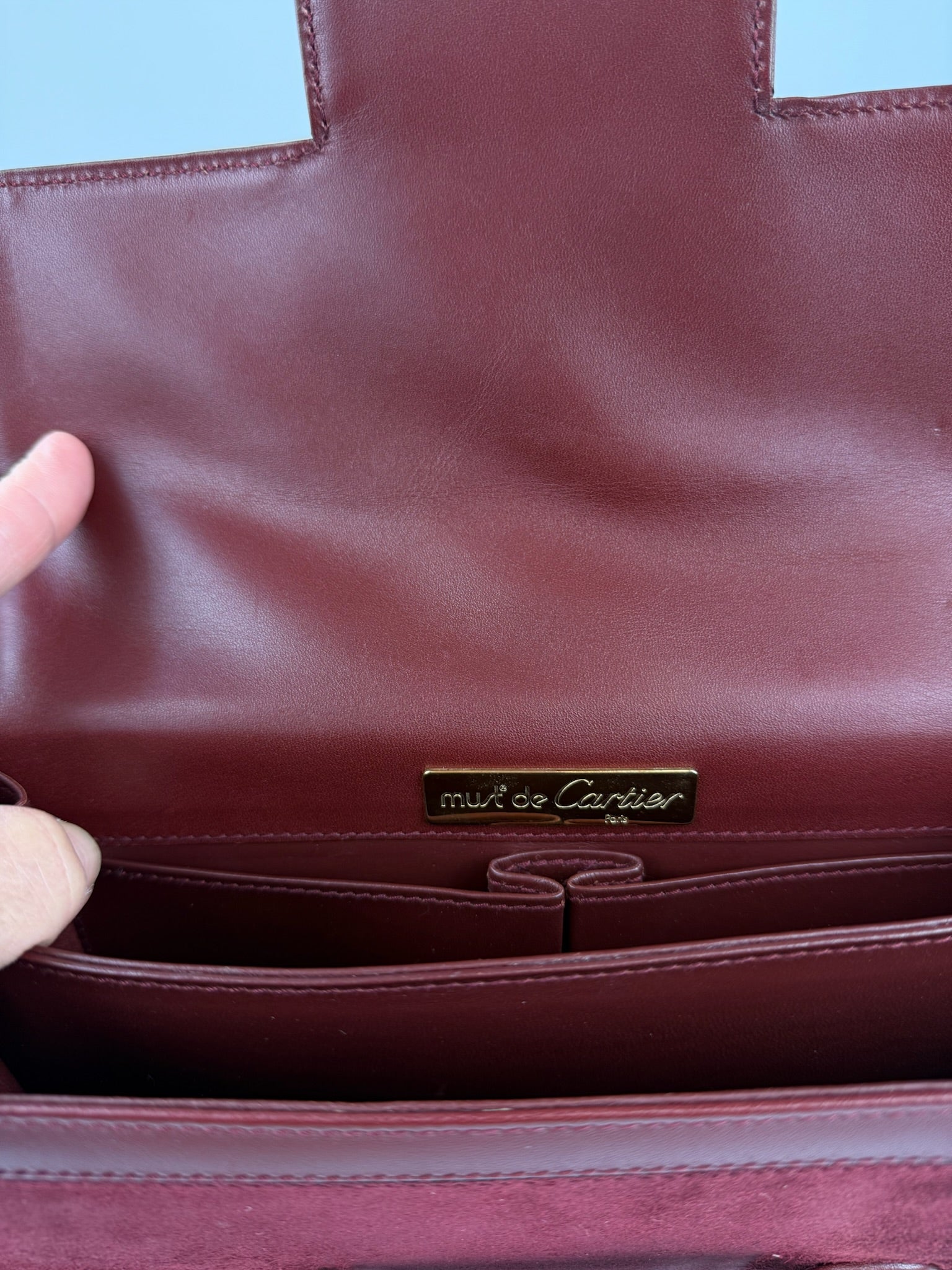MUST DE CARTIER SCHOUDERTAS