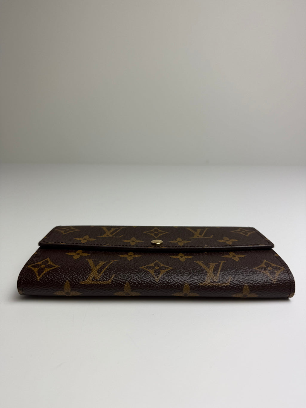 LOUIS VUITTON SARA WALLET MONOGRAM