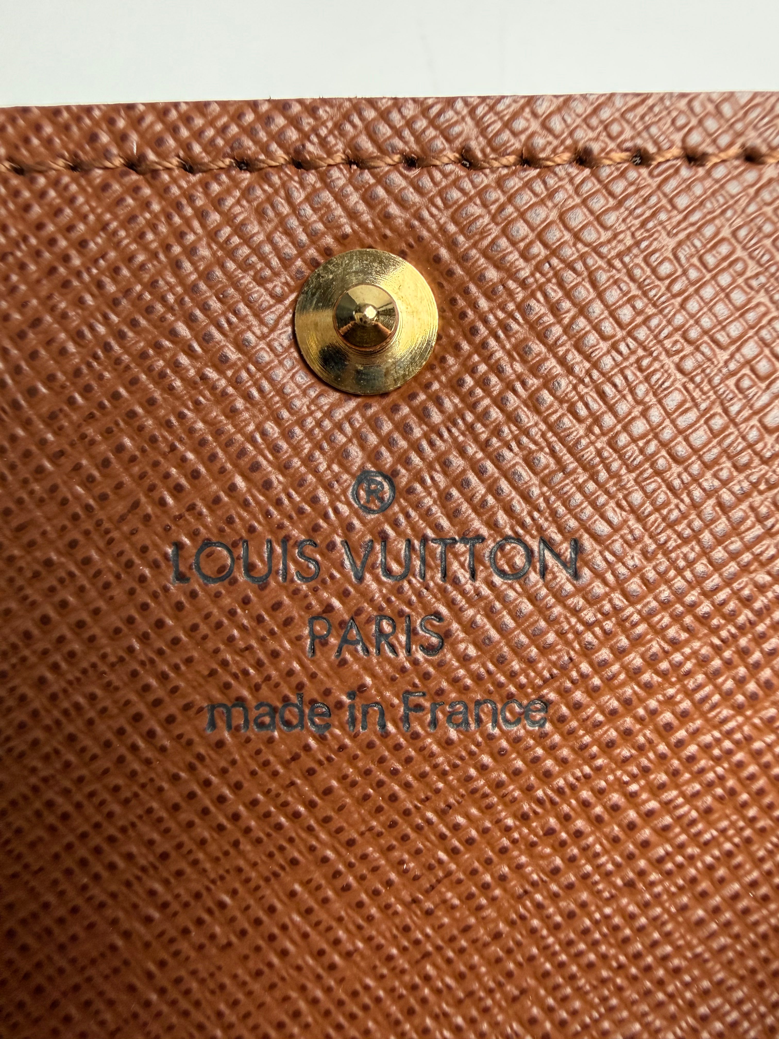 LOUIS VUITTON SARA WALLET MONOGRAM