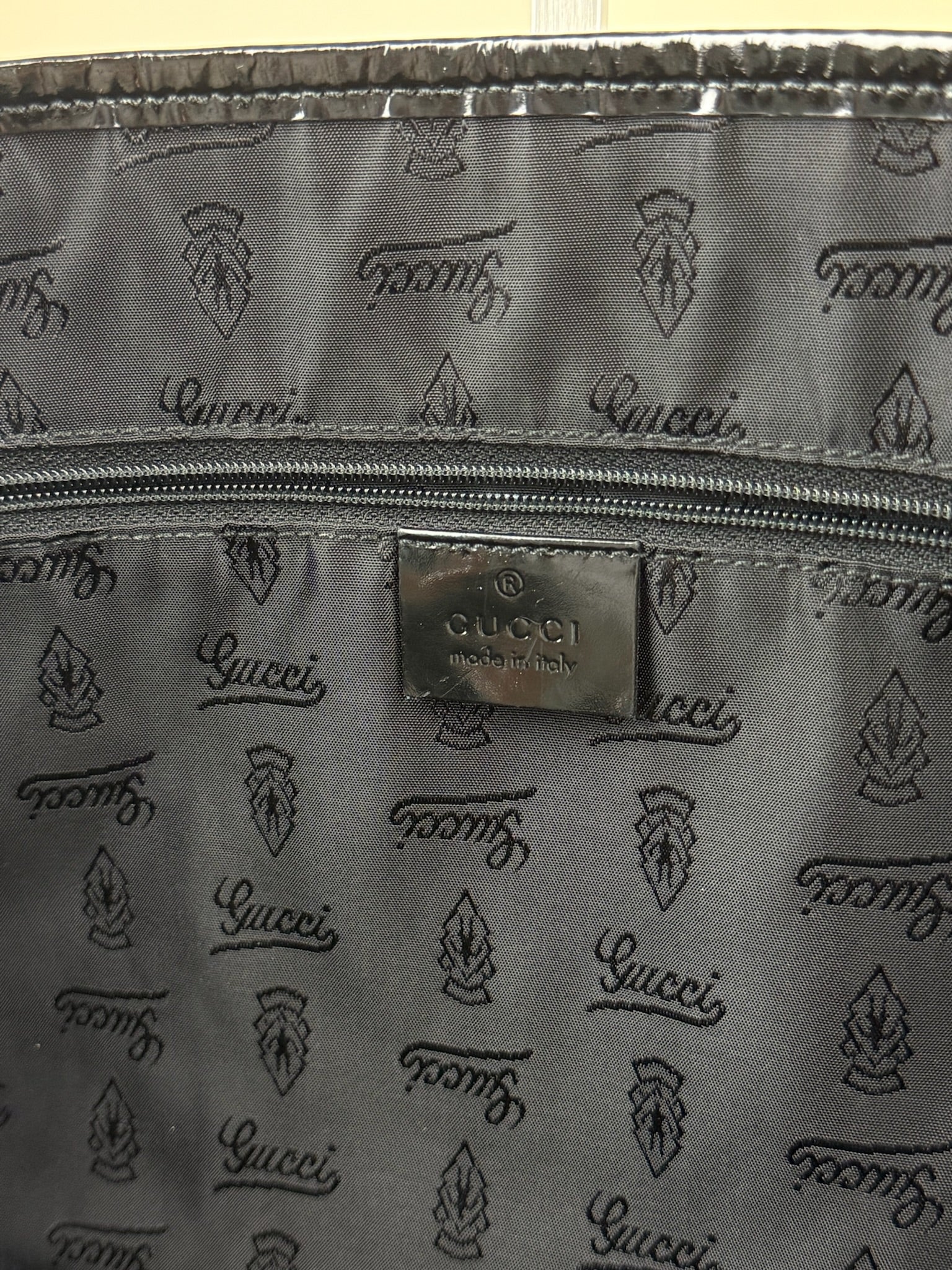 GUCCI SHOULDER/TOTE BAG PATENT LEATHER