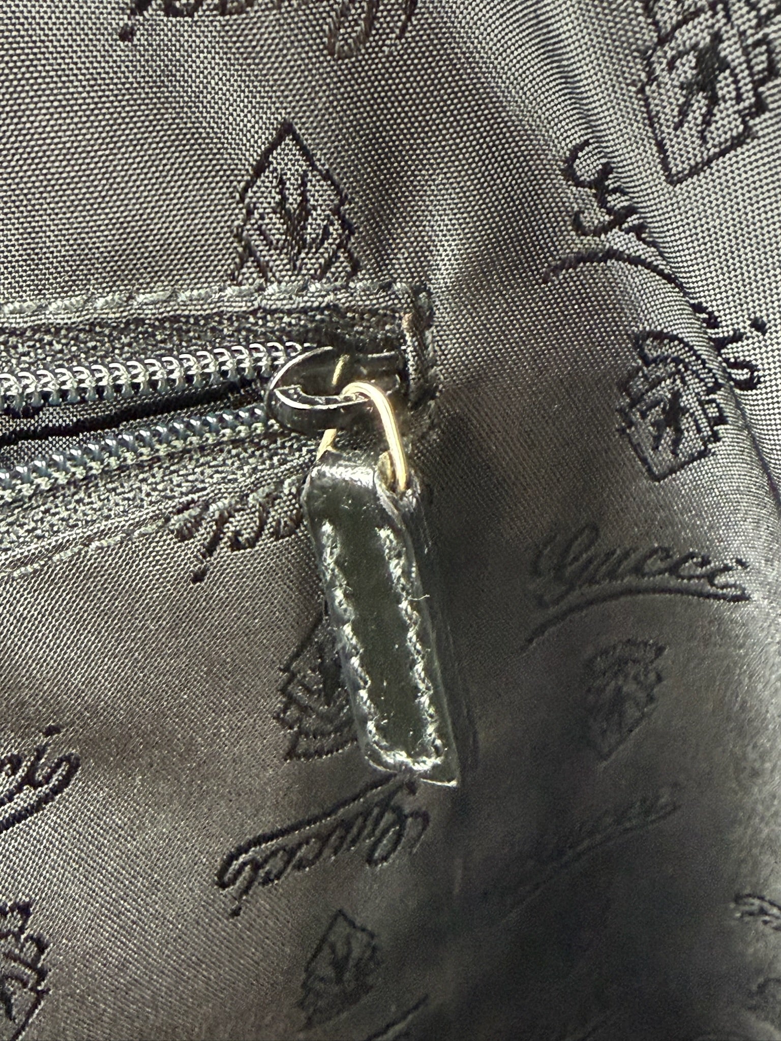 GUCCI SHOULDER/TOTE BAG PATENT LEATHER