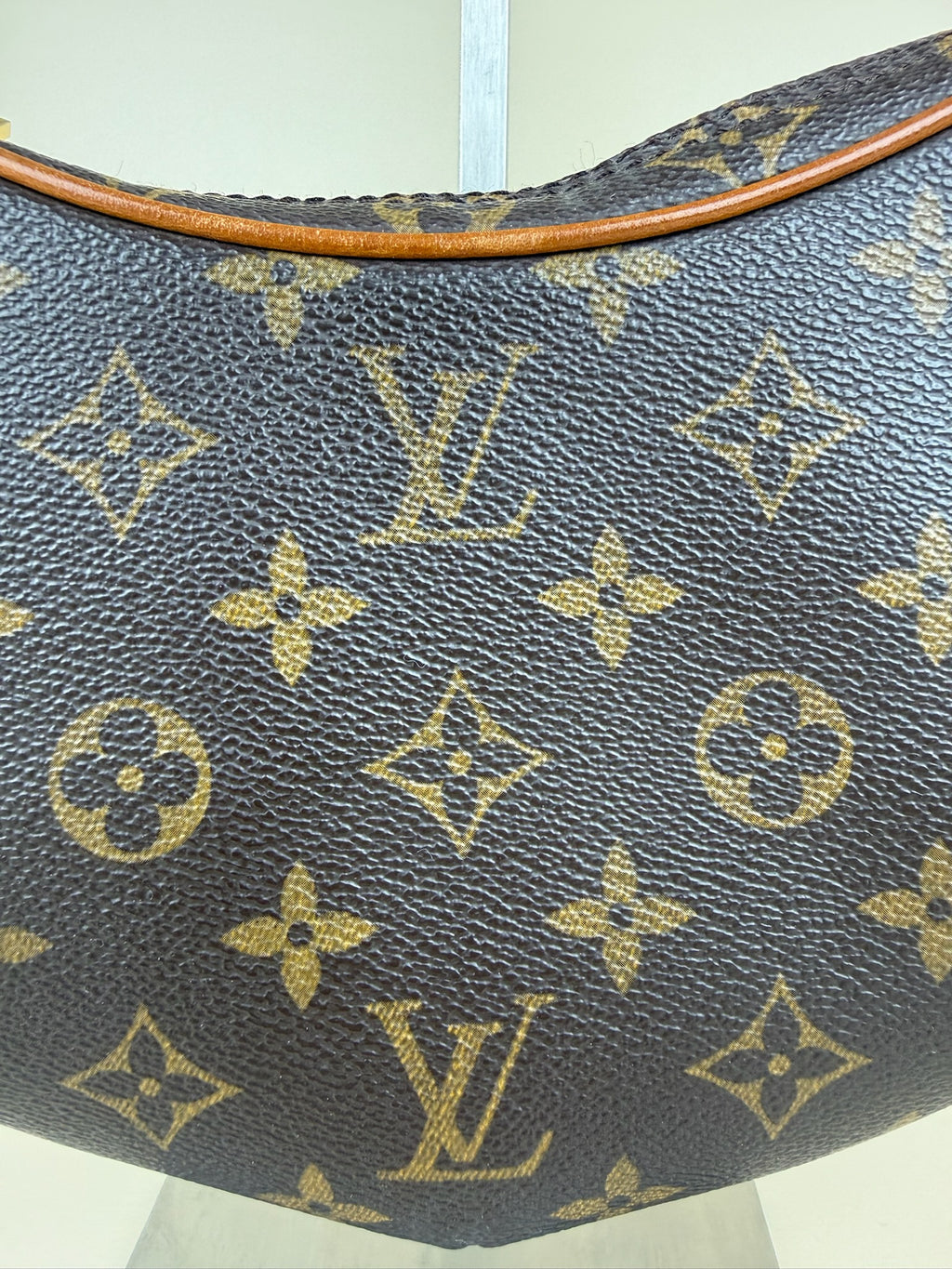 LOUIS VUITTON CROISSANT PM