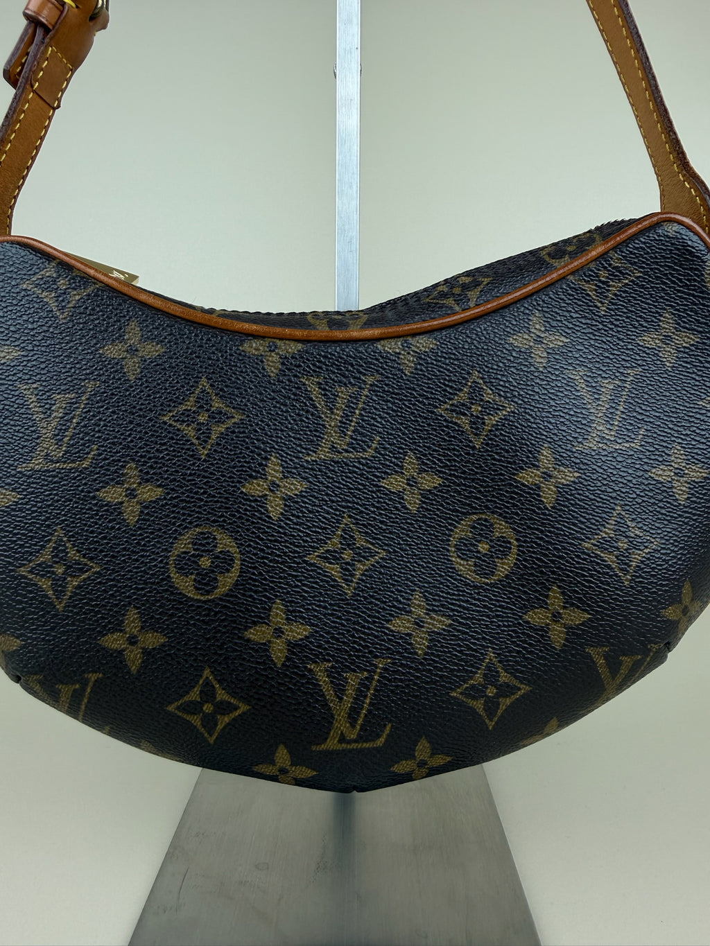 LOUIS VUITTON CROISSANT PM