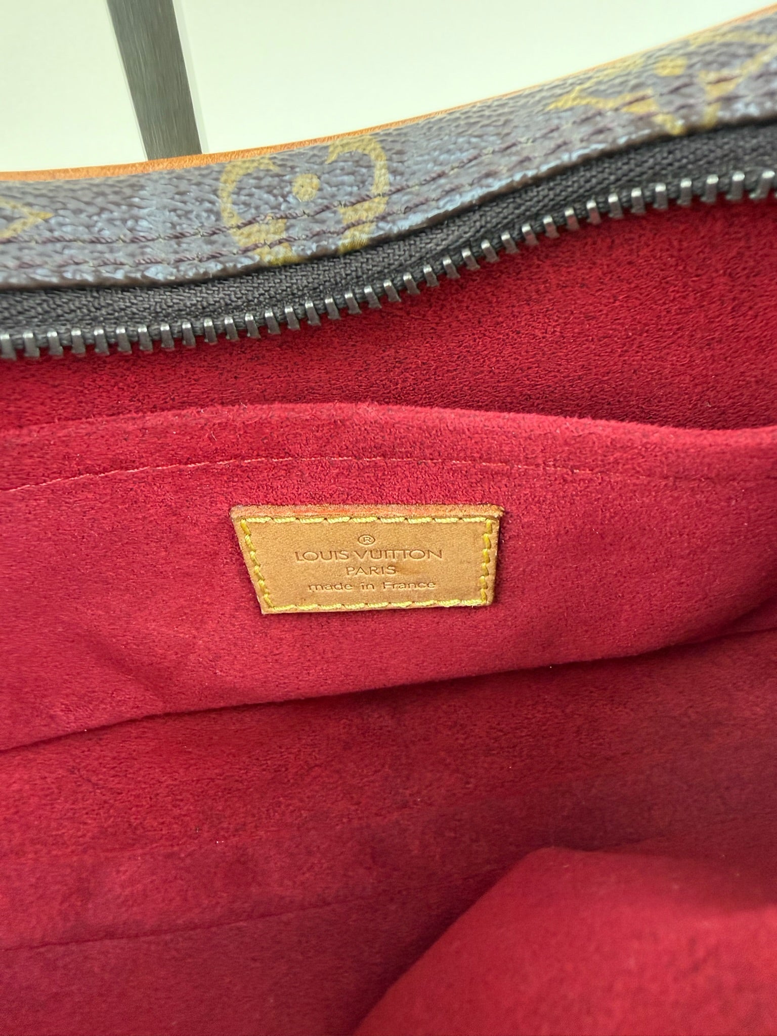 LOUIS VUITTON CROISSANT PM