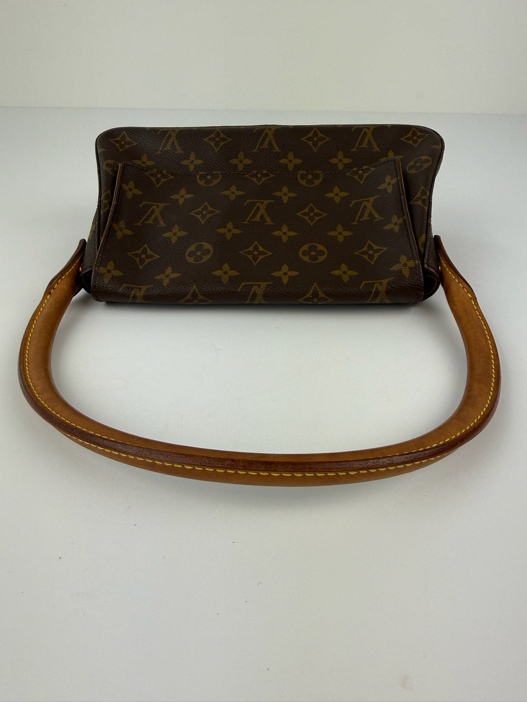 LOUIS VUITTON LOOPING MINI