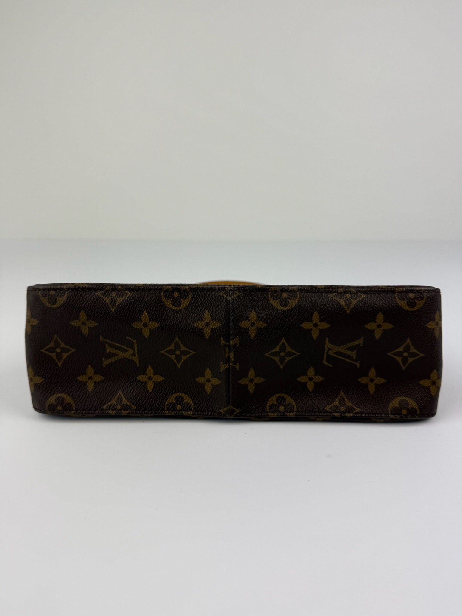 LOUIS VUITTON LOOPING MINI