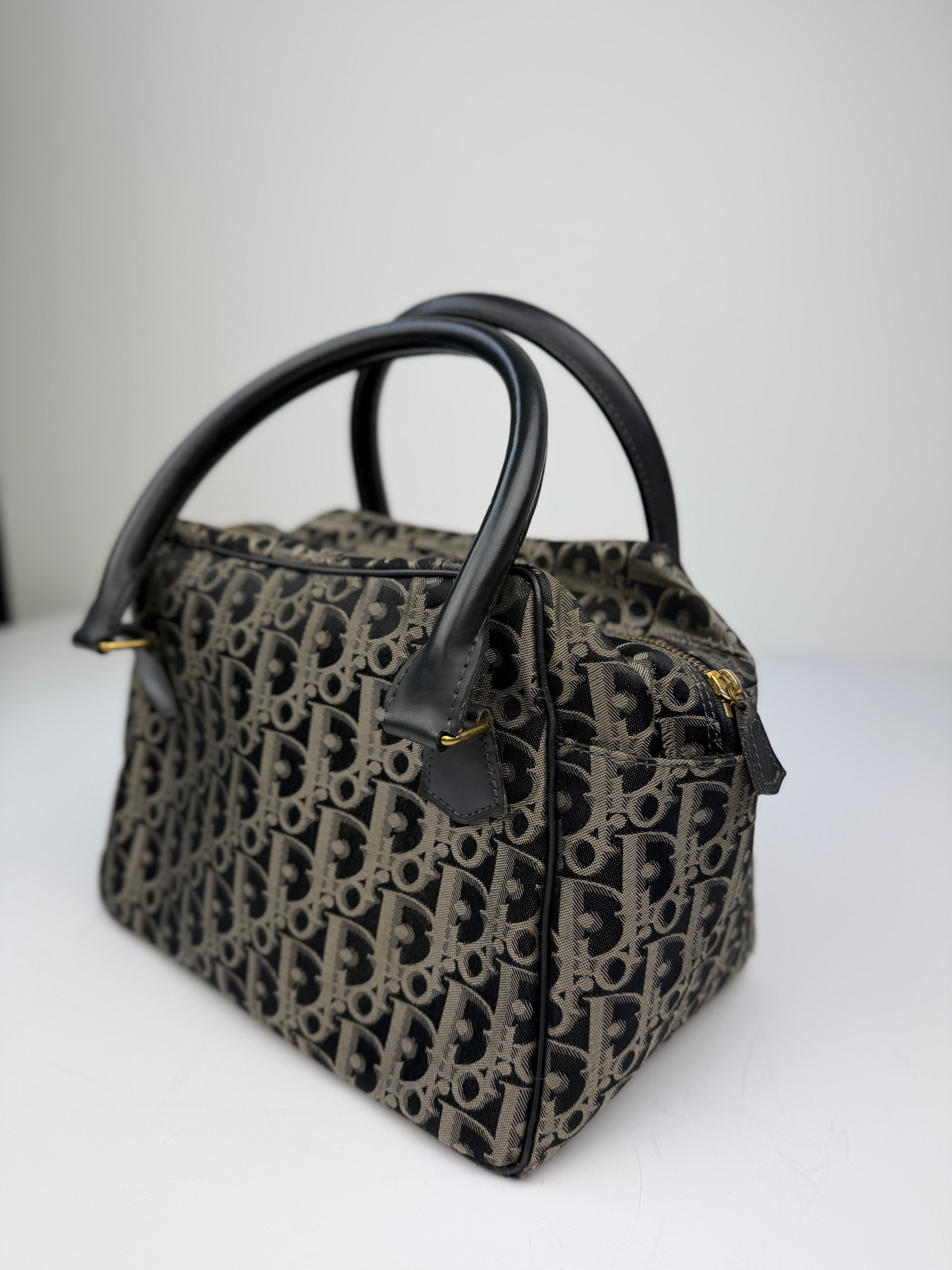 CHRISTIAN DIOR TROTTER